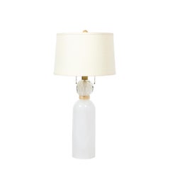 Paar mundgeblasene Lampen aus weiem Muranoglas mit 24-kartigem Goldband-Details