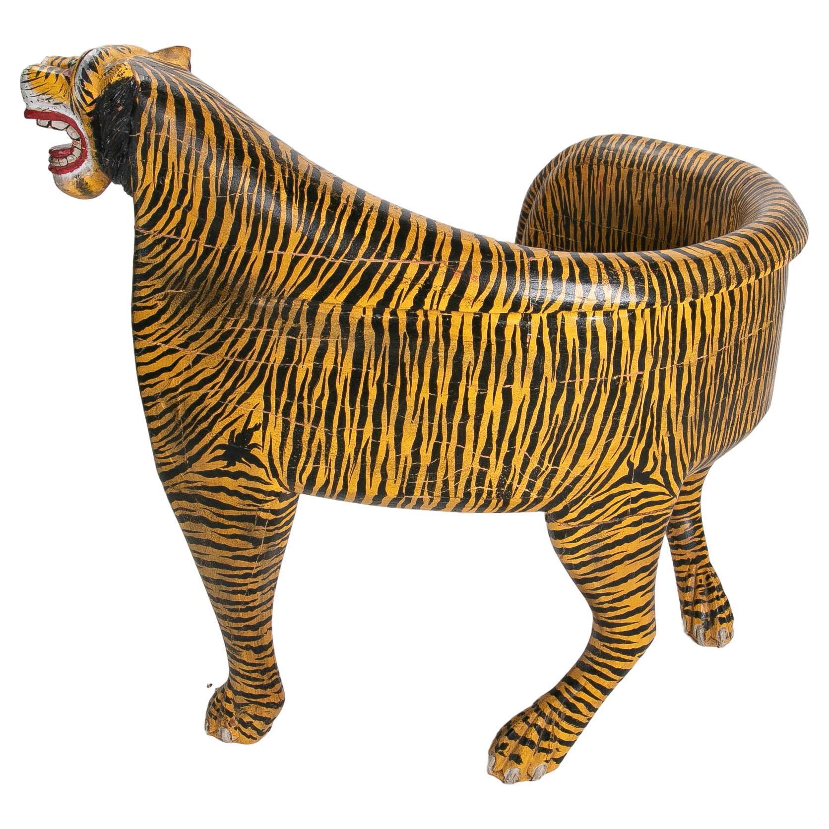 Contemporary Pair of Hand-Carved and Hand-Painted Wooden Tiger Armchairs For Sale