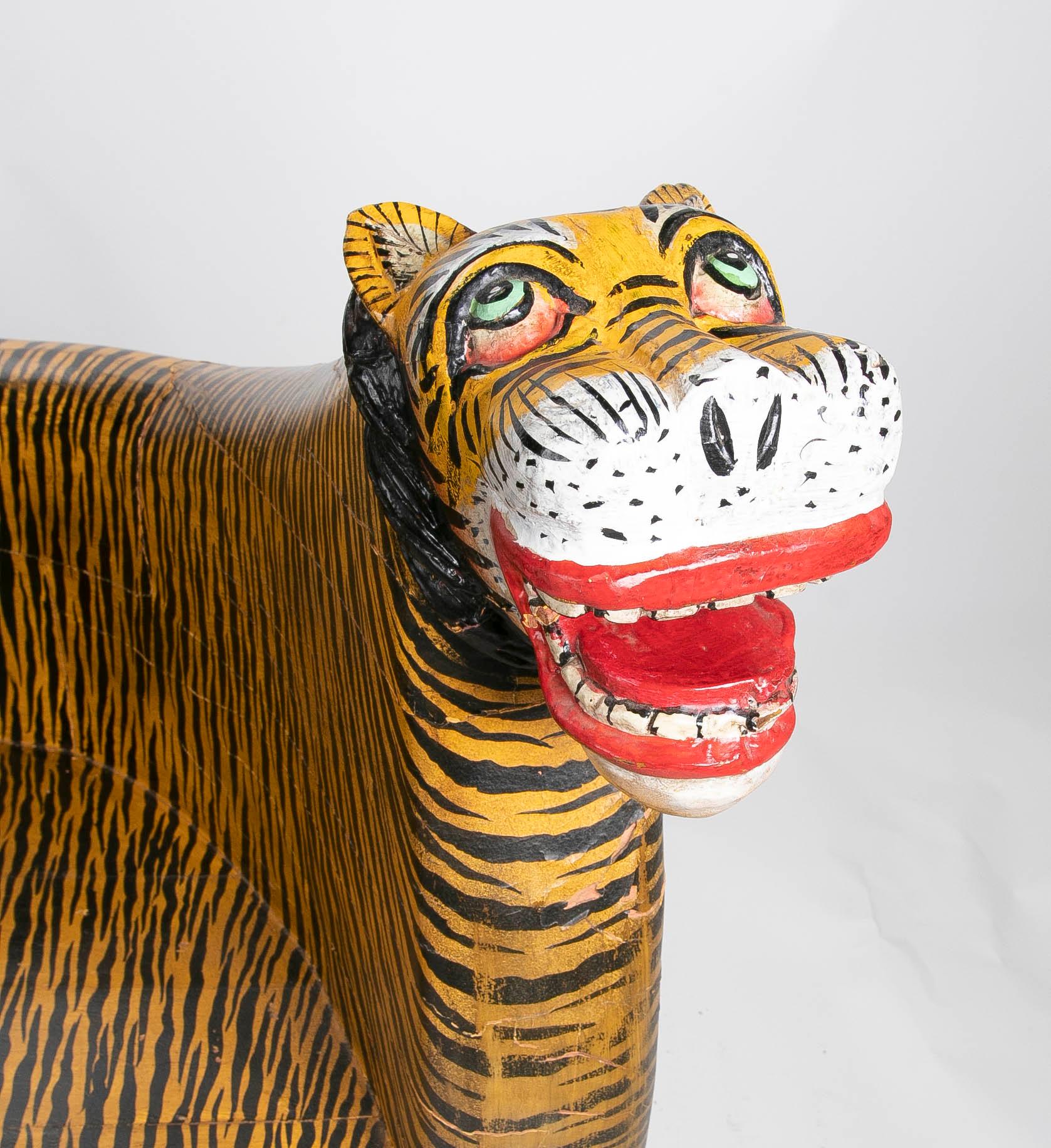 Pair of Hand-Carved and Hand-Painted Wooden Tiger Armchairs For Sale 4