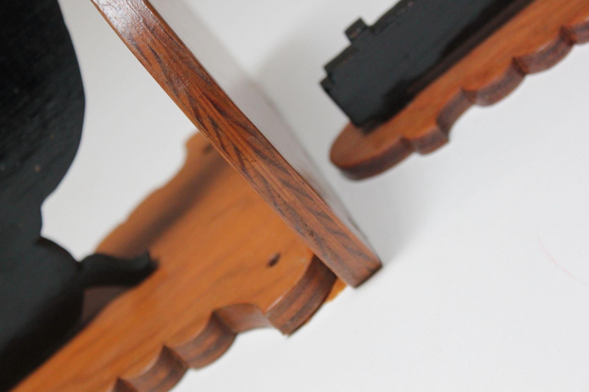 Pair of Hand-Carved and Painted Folk Art Pistol Wall Brackets / Corner Shelves For Sale 10