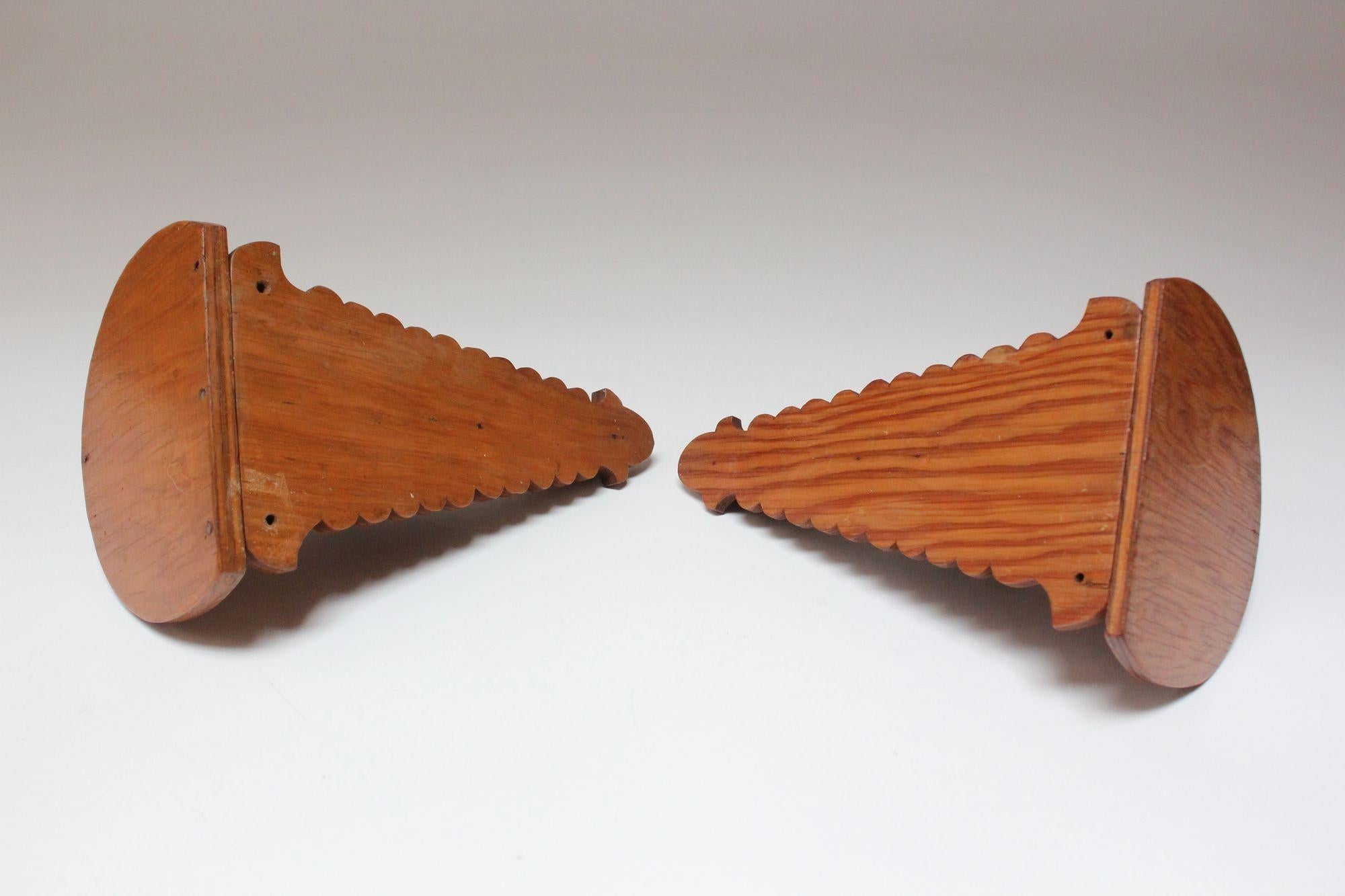 Plywood Pair of Hand-Carved and Painted Folk Art Pistol Wall Brackets / Corner Shelves For Sale