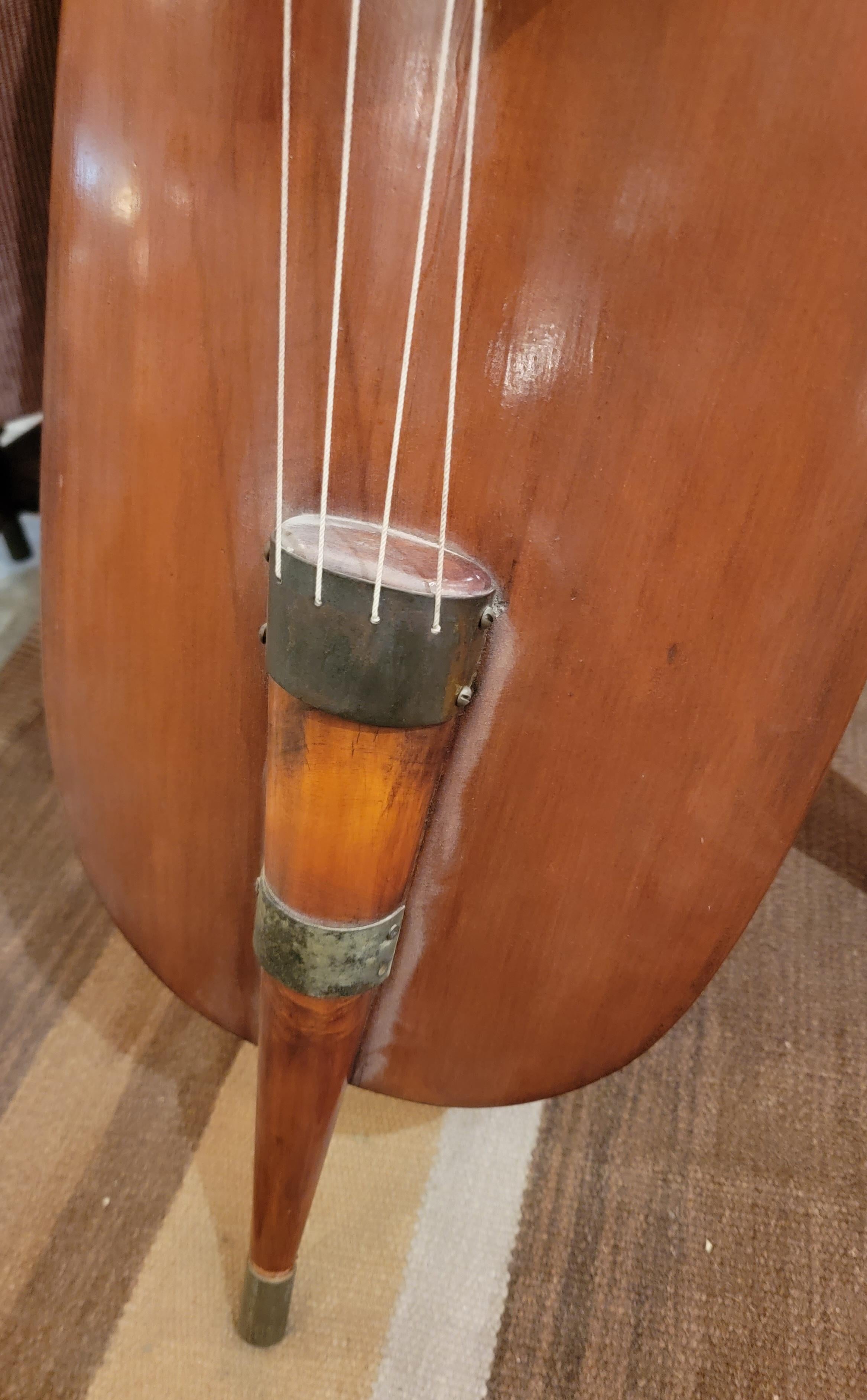 Pair of hand Carved Brazillian  Life Sized Wooden Musician Sculptures In Good Condition In Pasadena, CA