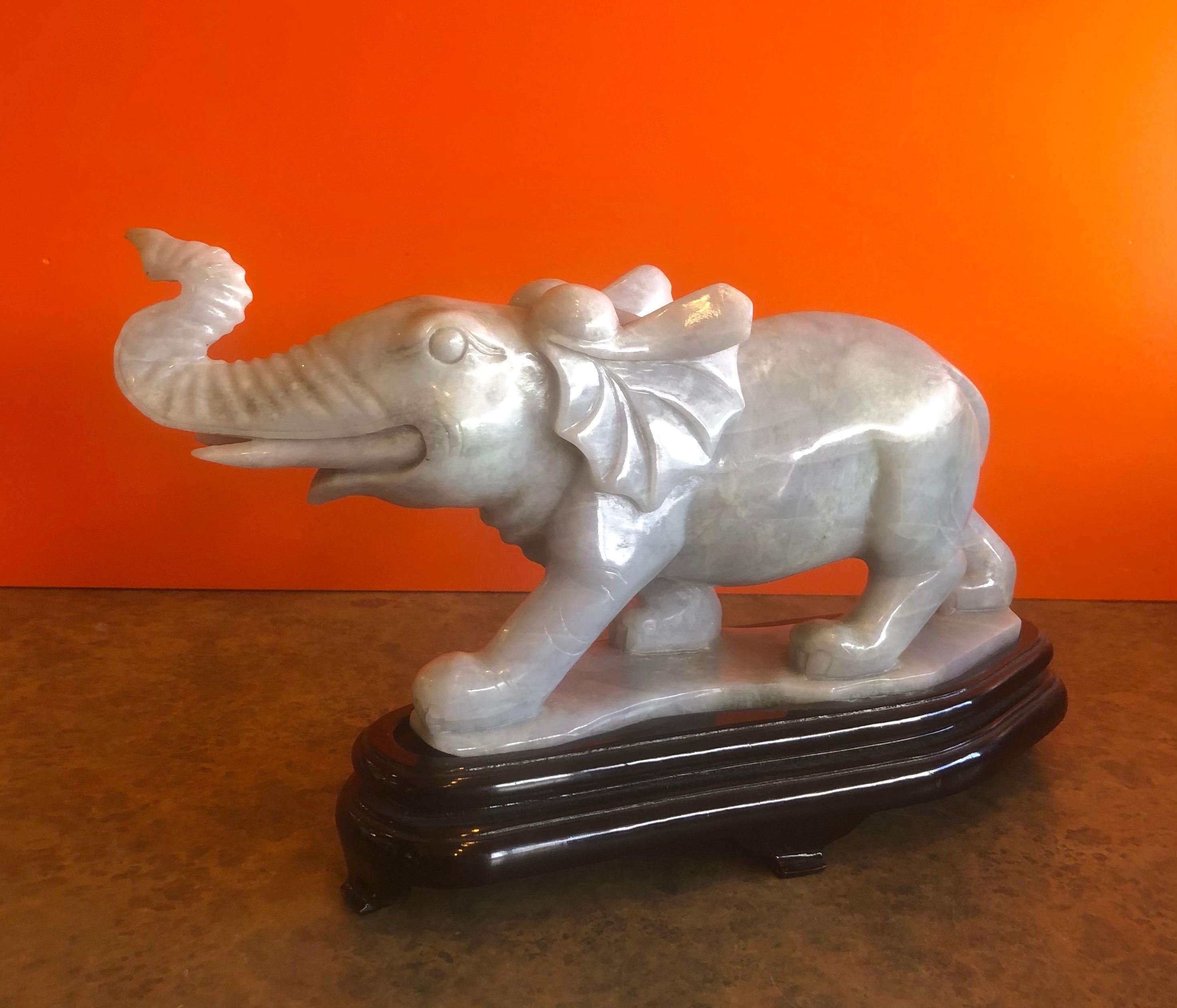 Pair of Hand Carved Elephant Sculptures on Bases in White Jade For Sale 4