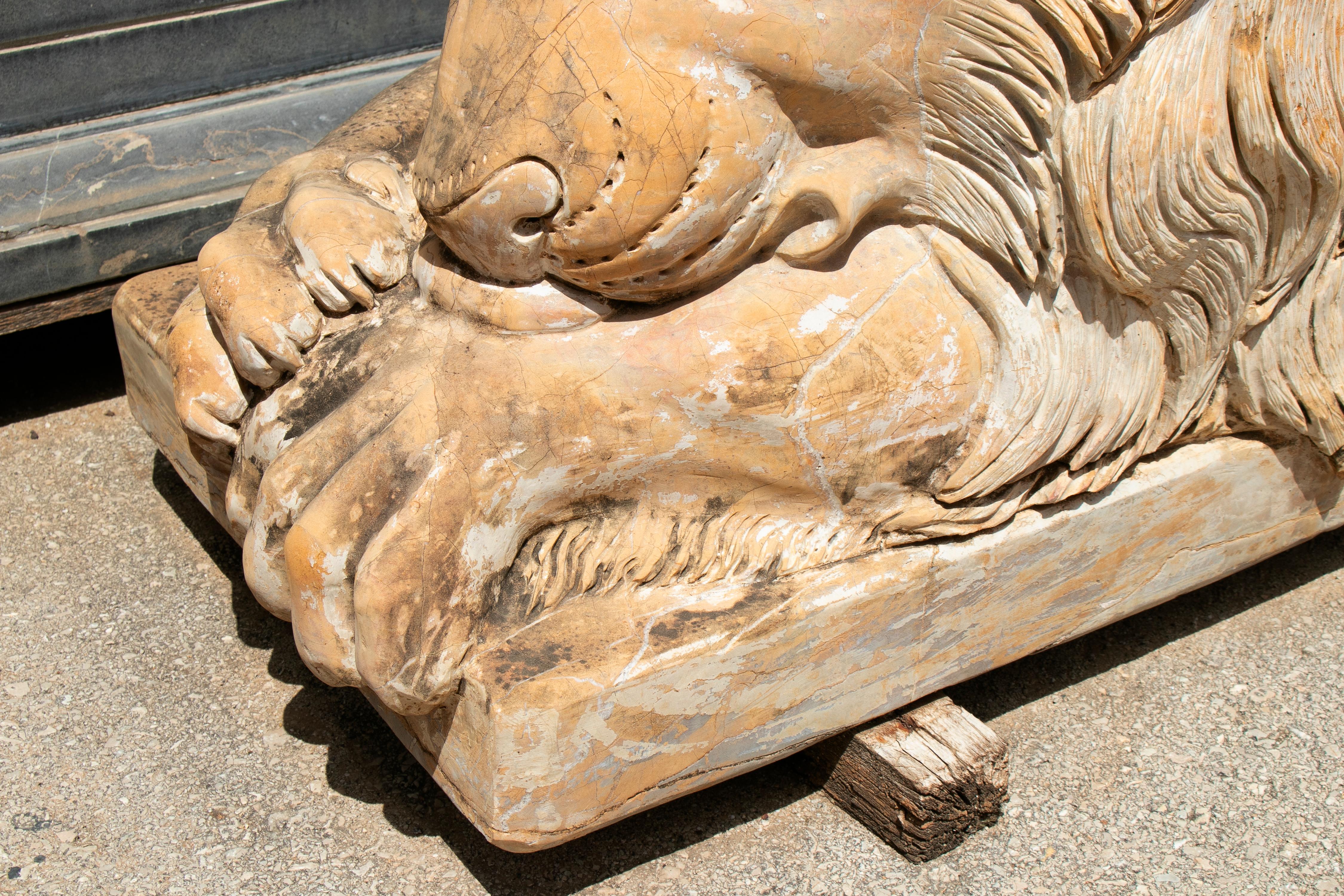 Pair of Hand Carved Giallo Cream Marble Lying Lions 6