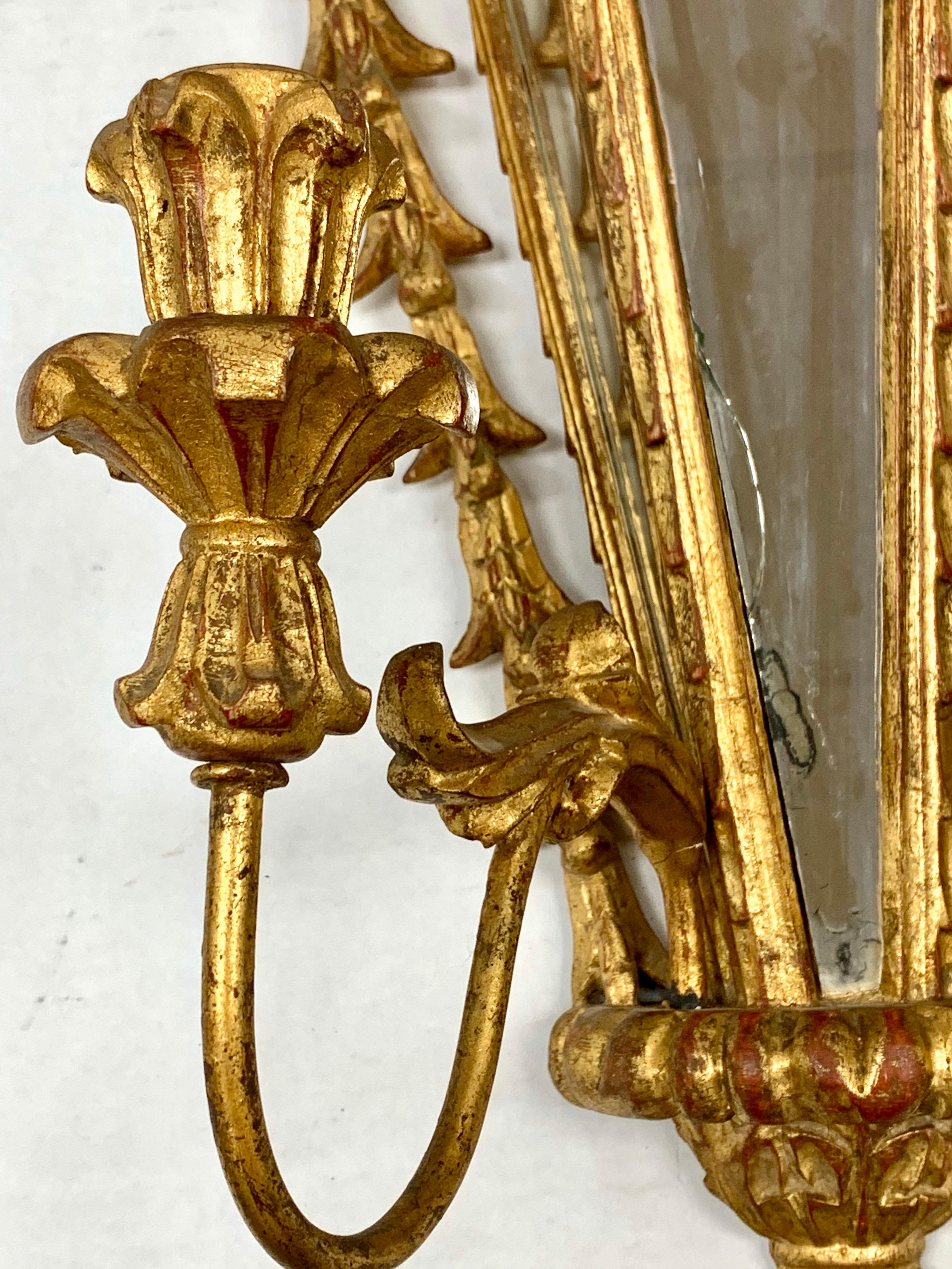 Pair of Hand Carved Giltwood Mirrored Candle Sconces, Palladio, Italy In Good Condition In West Hartford, CT