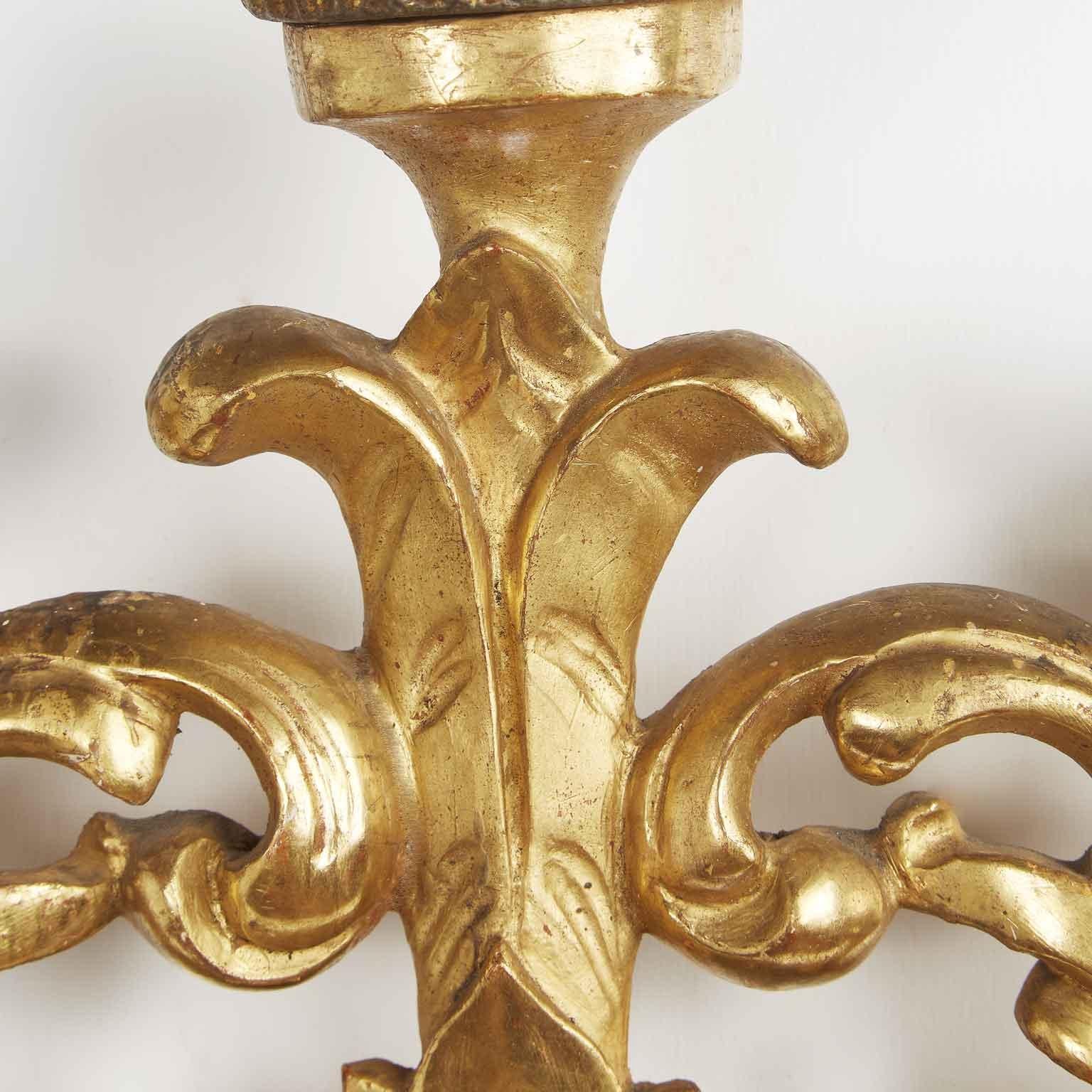 Pair of Italian Baroque Giltwood Wall Candelabra 19th Century Carved Sconces For Sale 3