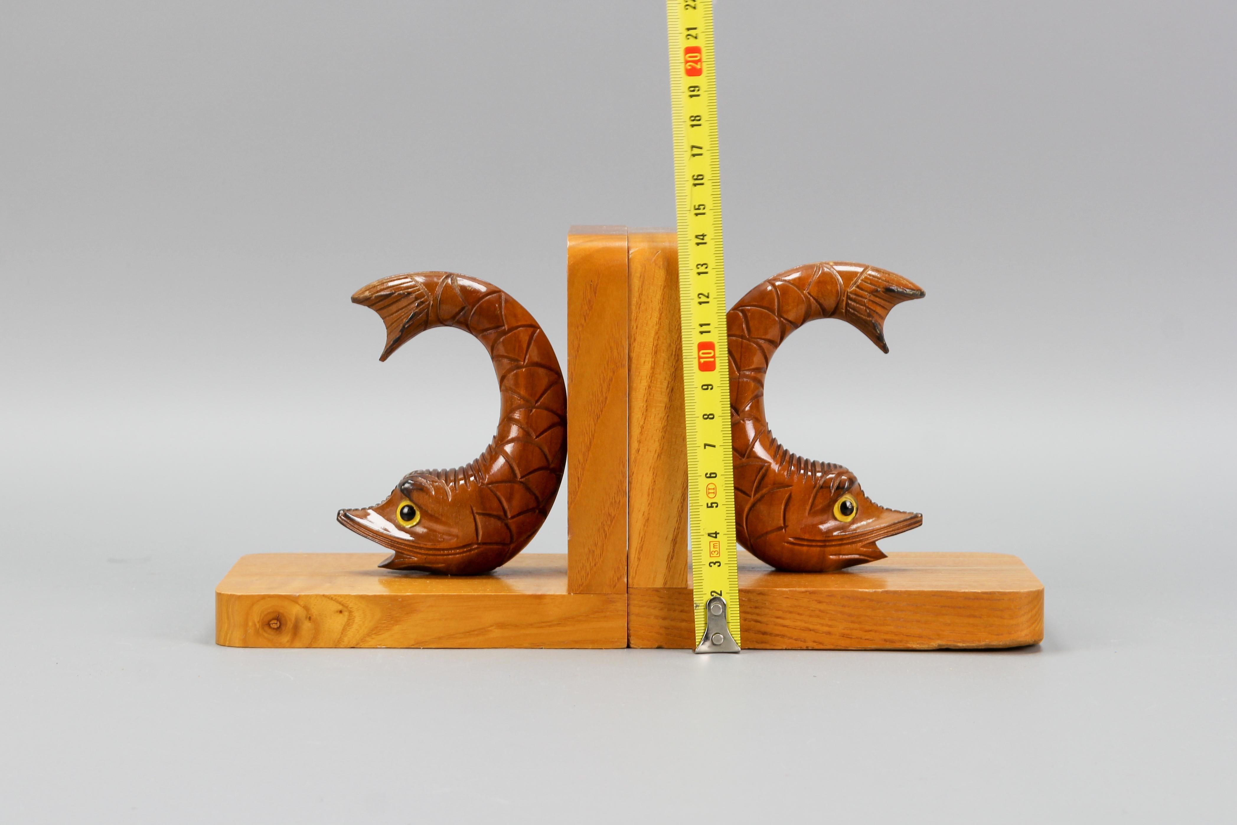 Pair of Hand Carved Wooden Bookends Sturgeons, Germany, 1970s For Sale 12