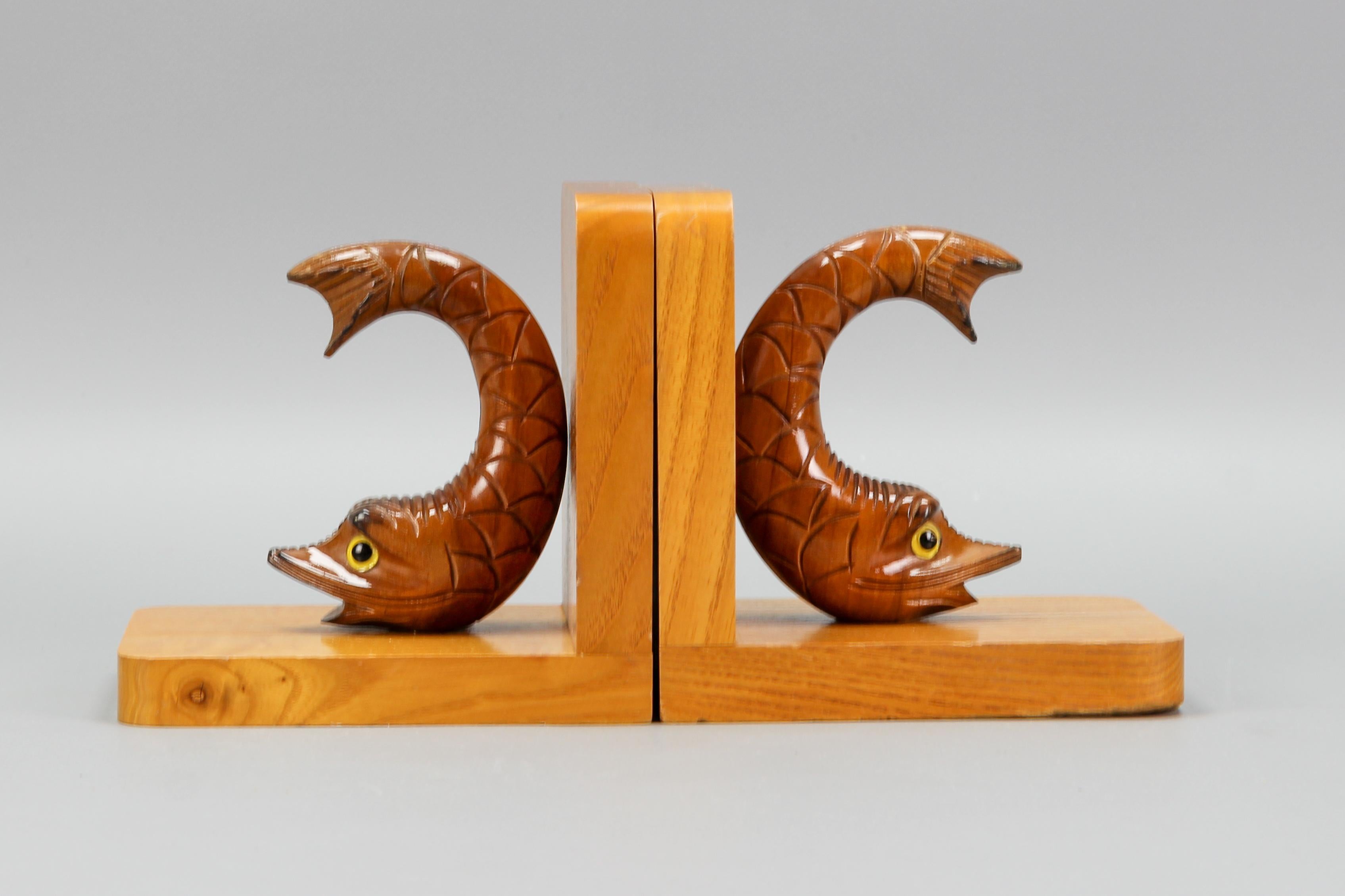 Pair of Hand Carved Wooden Bookends Sturgeons, Germany, 1970s For Sale 14
