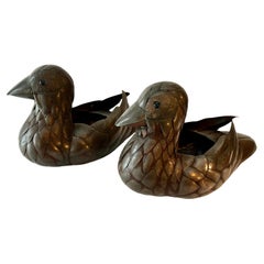 Pareja de Patos de Metal Artesanales al Estilo de Bustamante