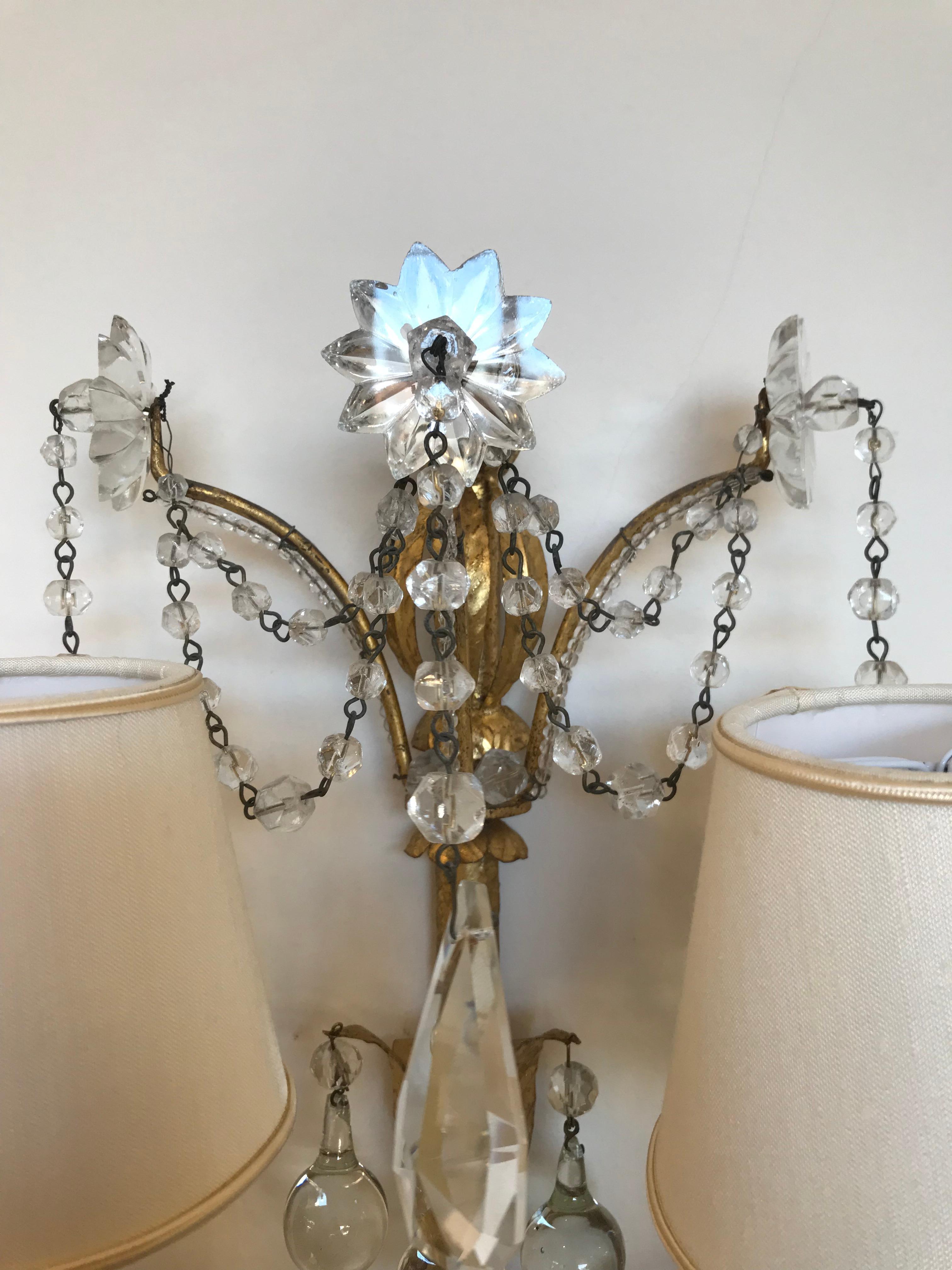 Pair of Handcut Crystal and Gilded Metal Five-Light Wall Scones Lights In Good Condition For Sale In Ljubljana, SI