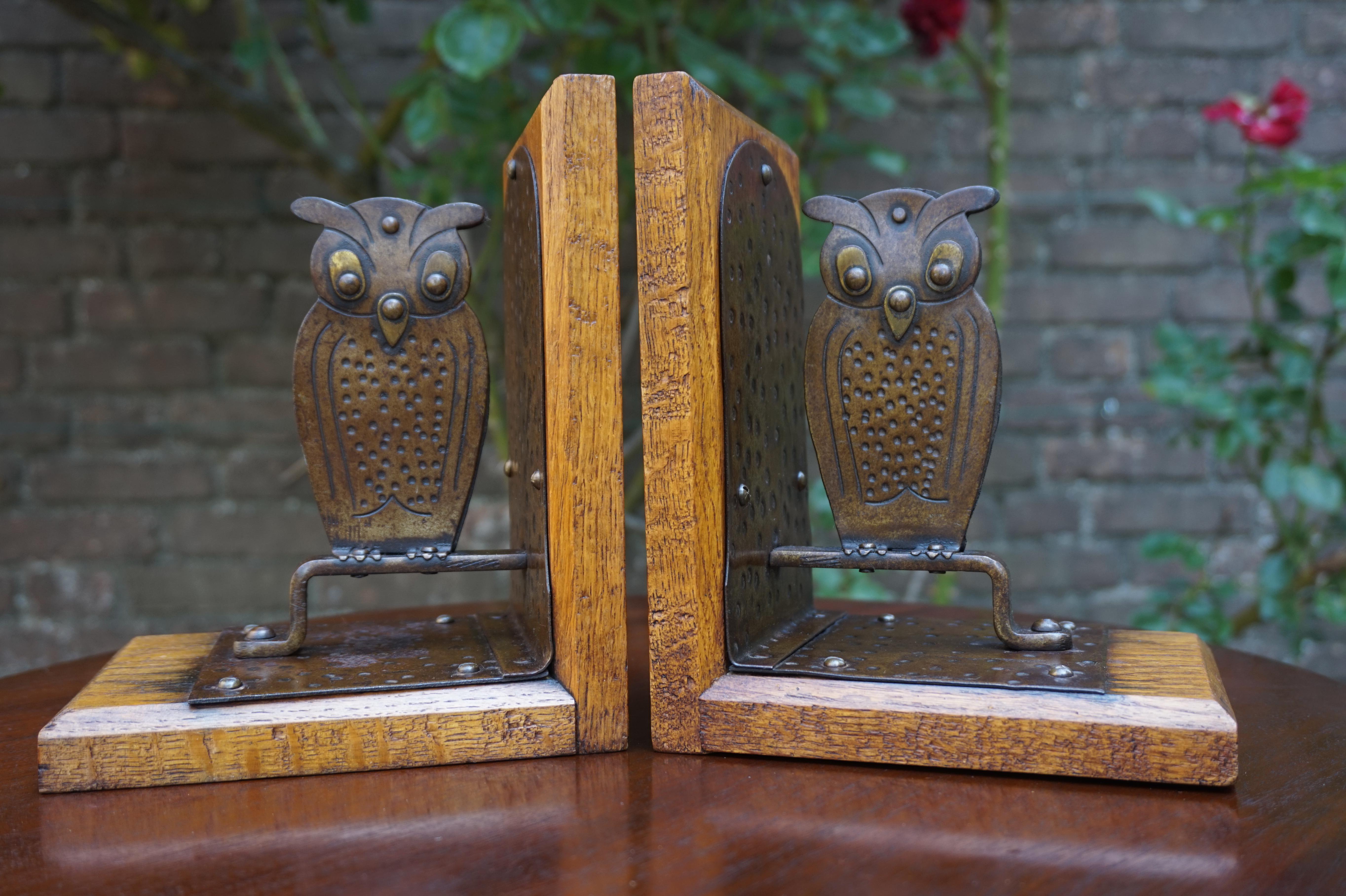 Pair of Hand Hammered Arts & Crafts Metal Owl Bookends by Goberg, Hugo Berger 4