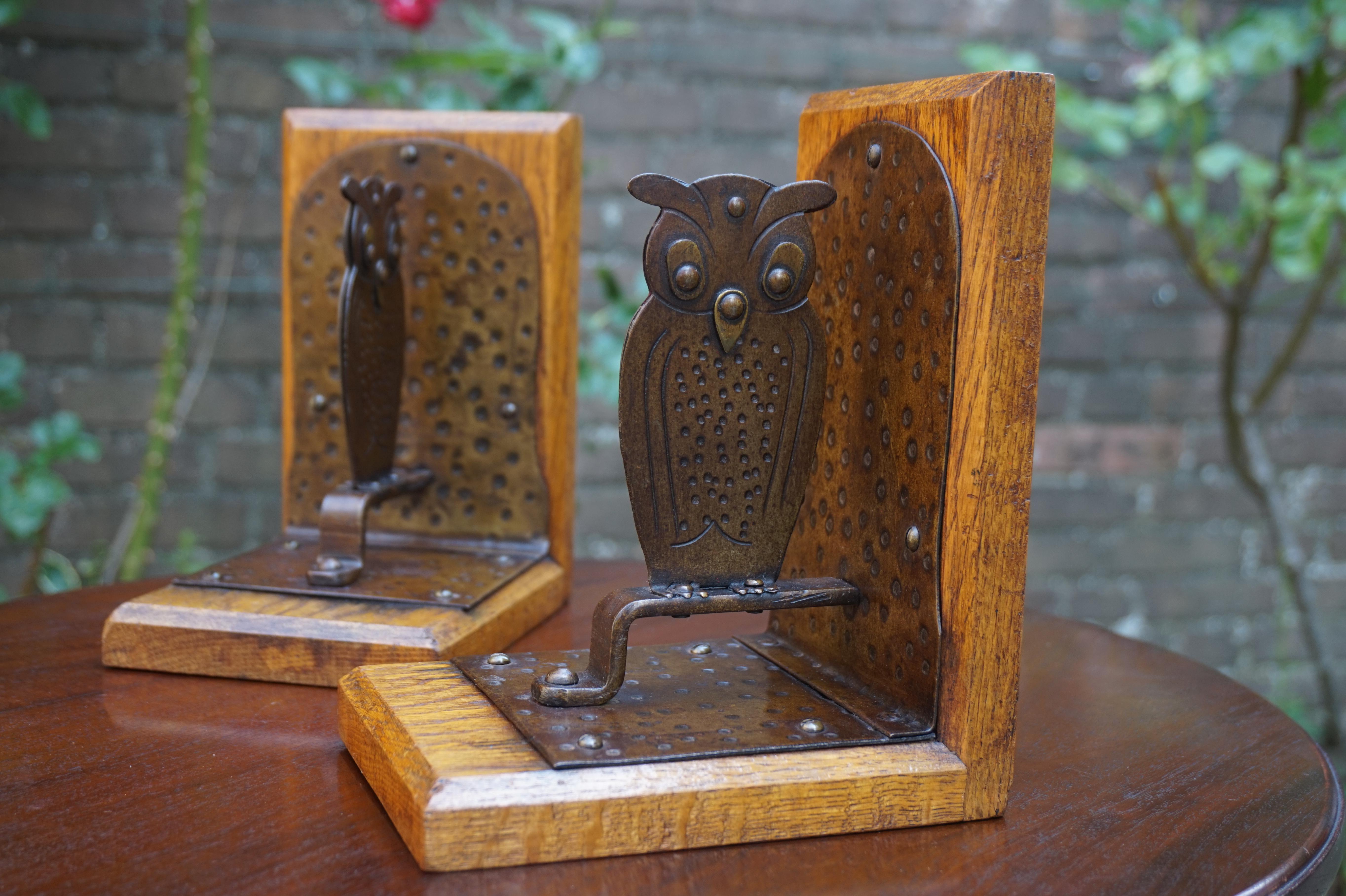 Pair of Hand Hammered Arts & Crafts Metal Owl Bookends by Goberg, Hugo Berger 11