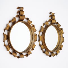 Coppia di specchi francesi di metà secolo in ferro martellato a mano