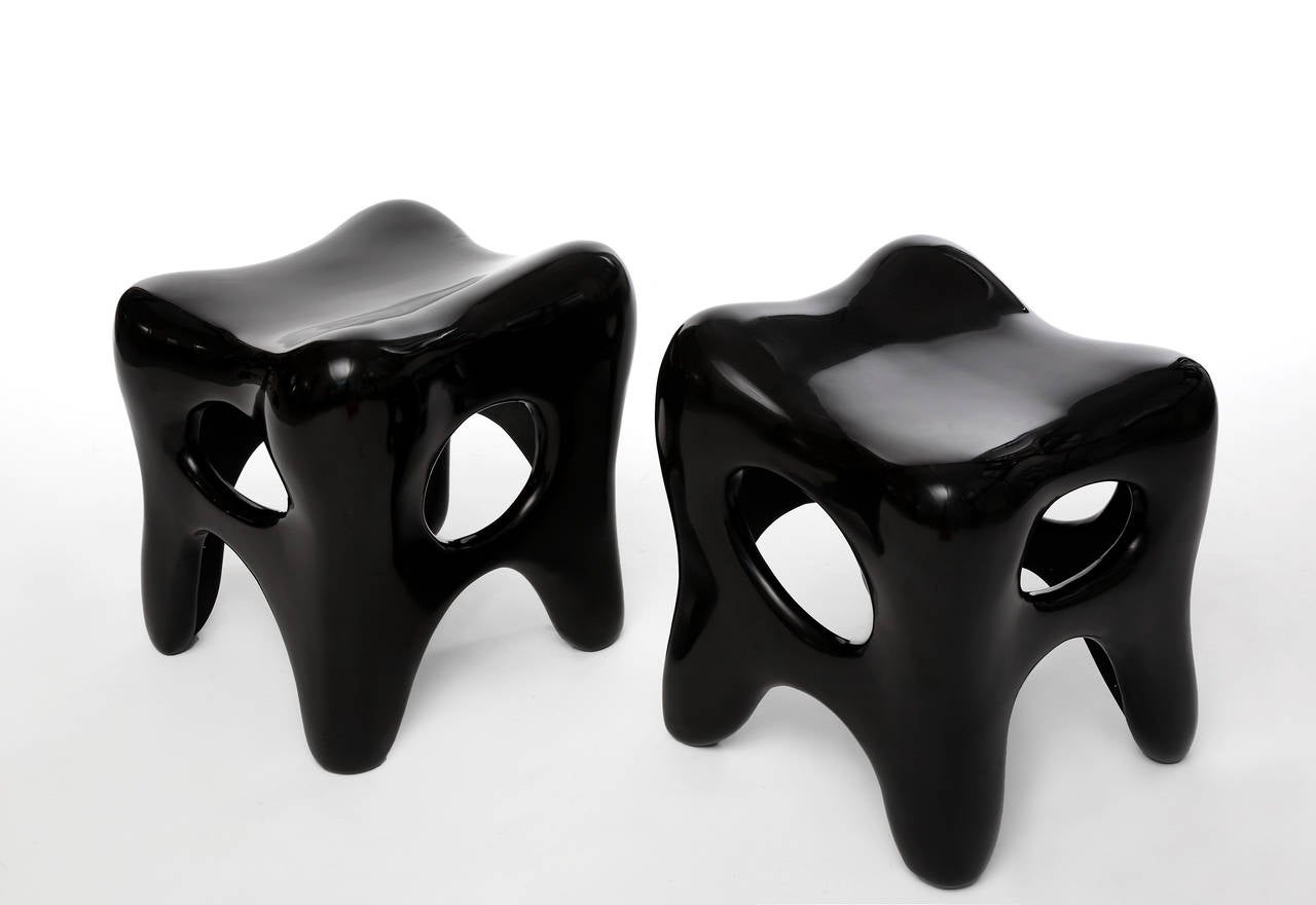 Pair of Hand-Lacquered Sculpted Stools by Jacques Jarrige, 2006 In New Condition For Sale In New York, NY