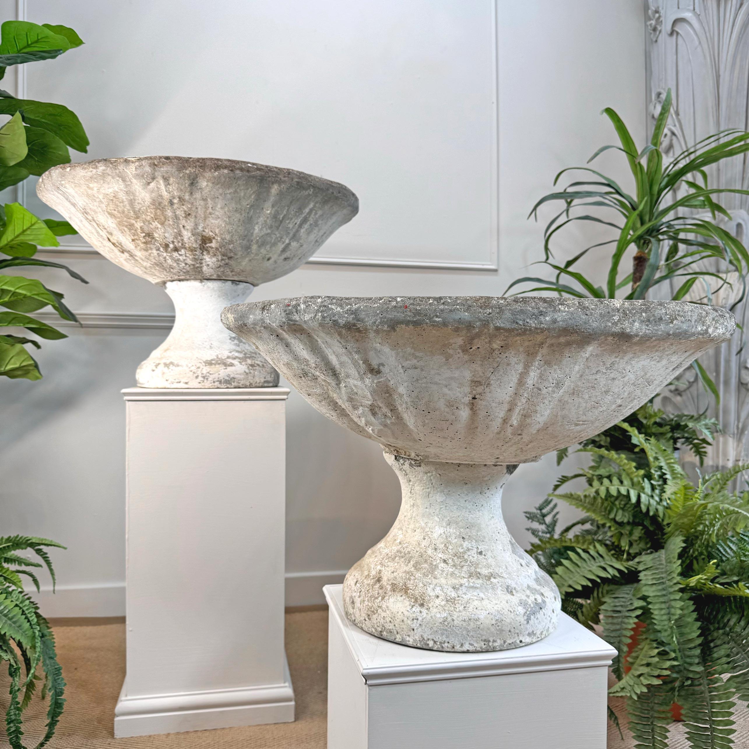 Paar handgefertigte französische Gartenbrunnen aus dem frühen 20. (20. Jahrhundert) im Angebot