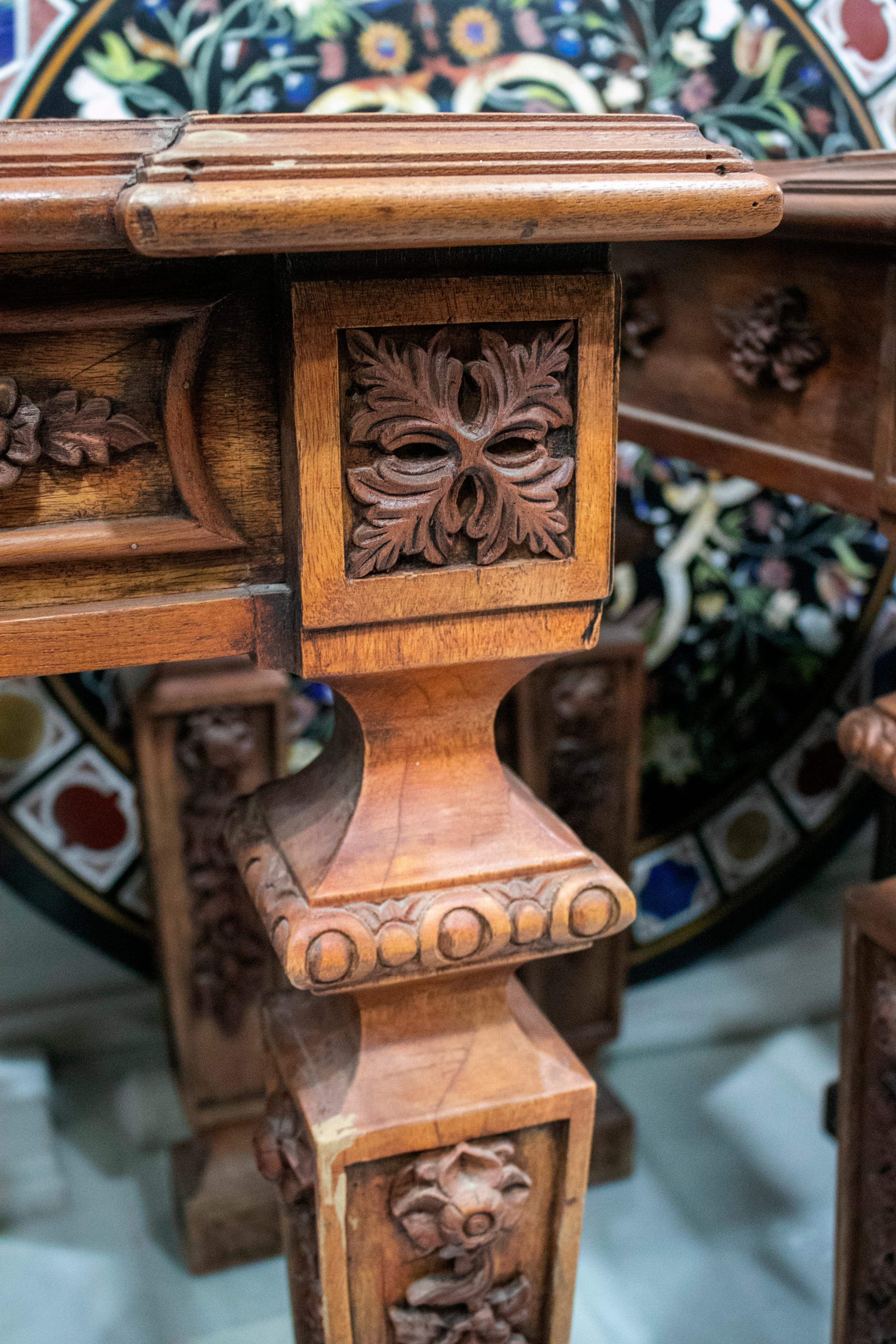 Pareja de Mesas Rectangulares con Tapa de Mosaico de Madera de Pietre Dure Hechas a Mano en venta 11