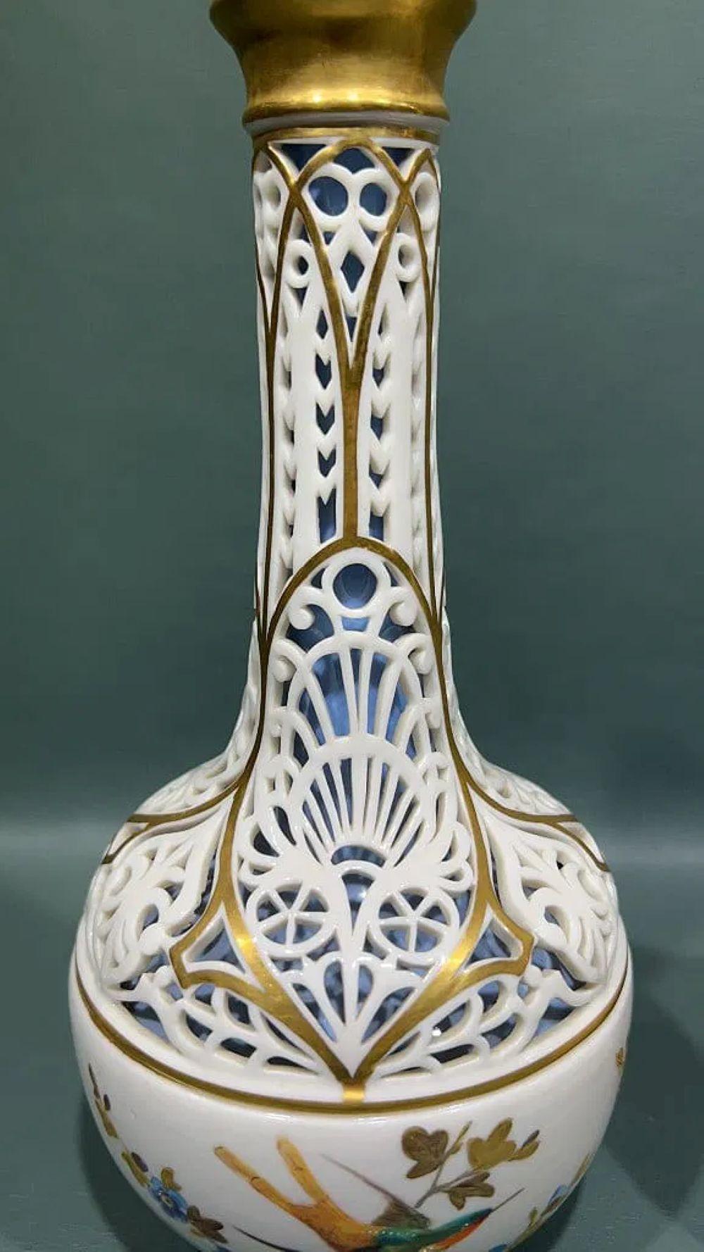 Paar handbemalte Royal Crown Derby Vasen, CIRCA 1880 (Englisch) im Angebot