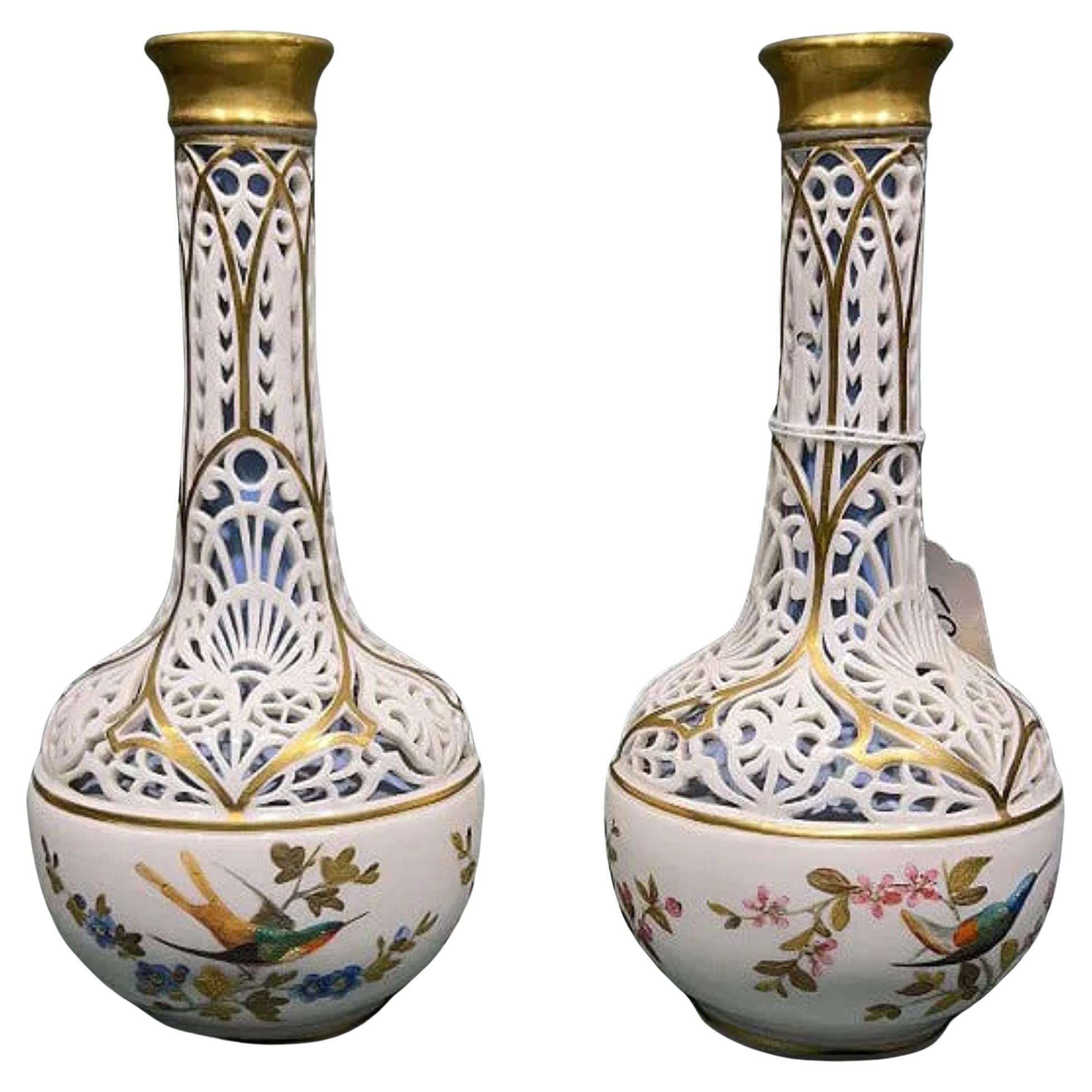 Paar handbemalte Royal Crown Derby Vasen, CIRCA 1880 im Angebot