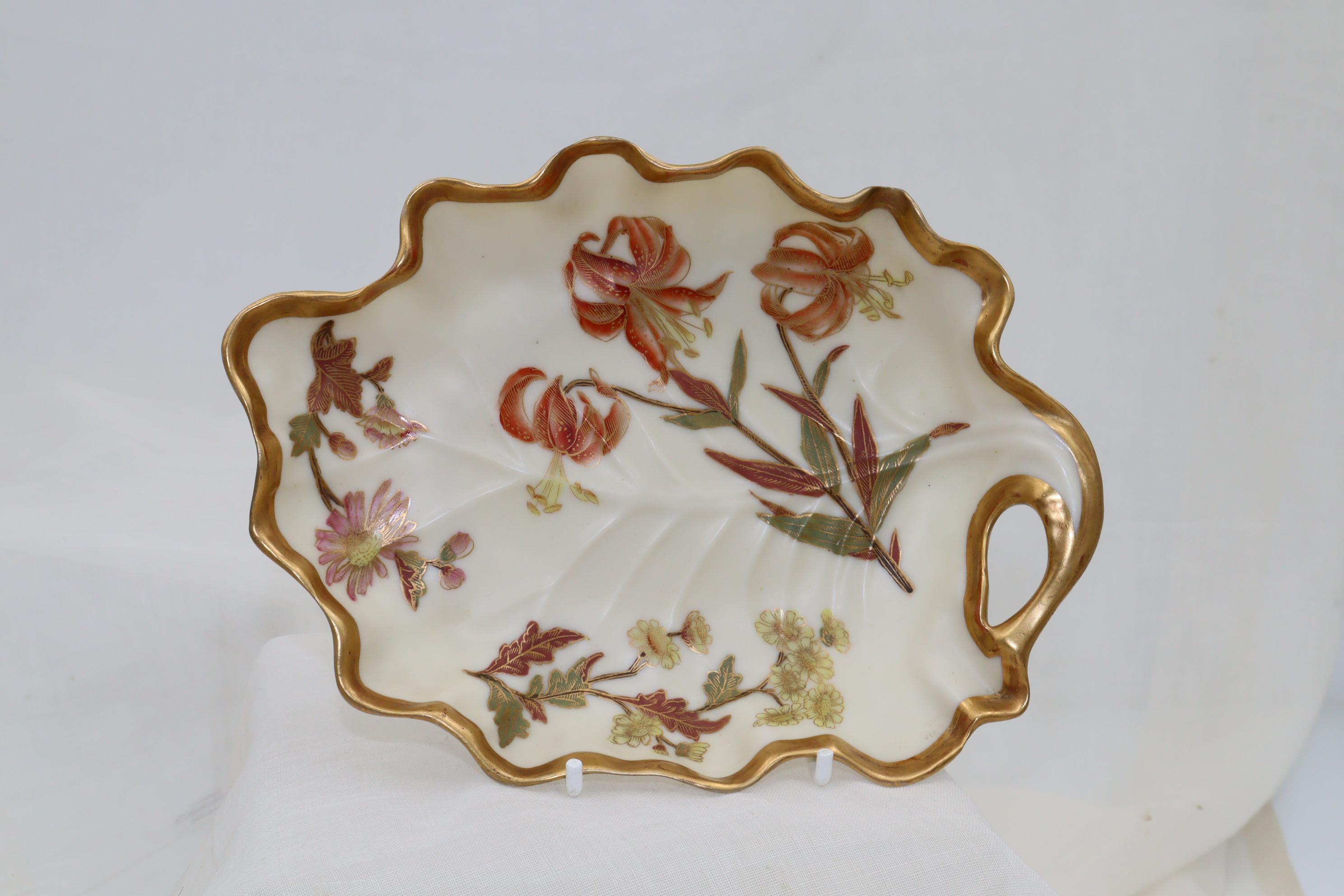 English Pair of hand painted and gilded Royal Worcester blush ivory dishes For Sale