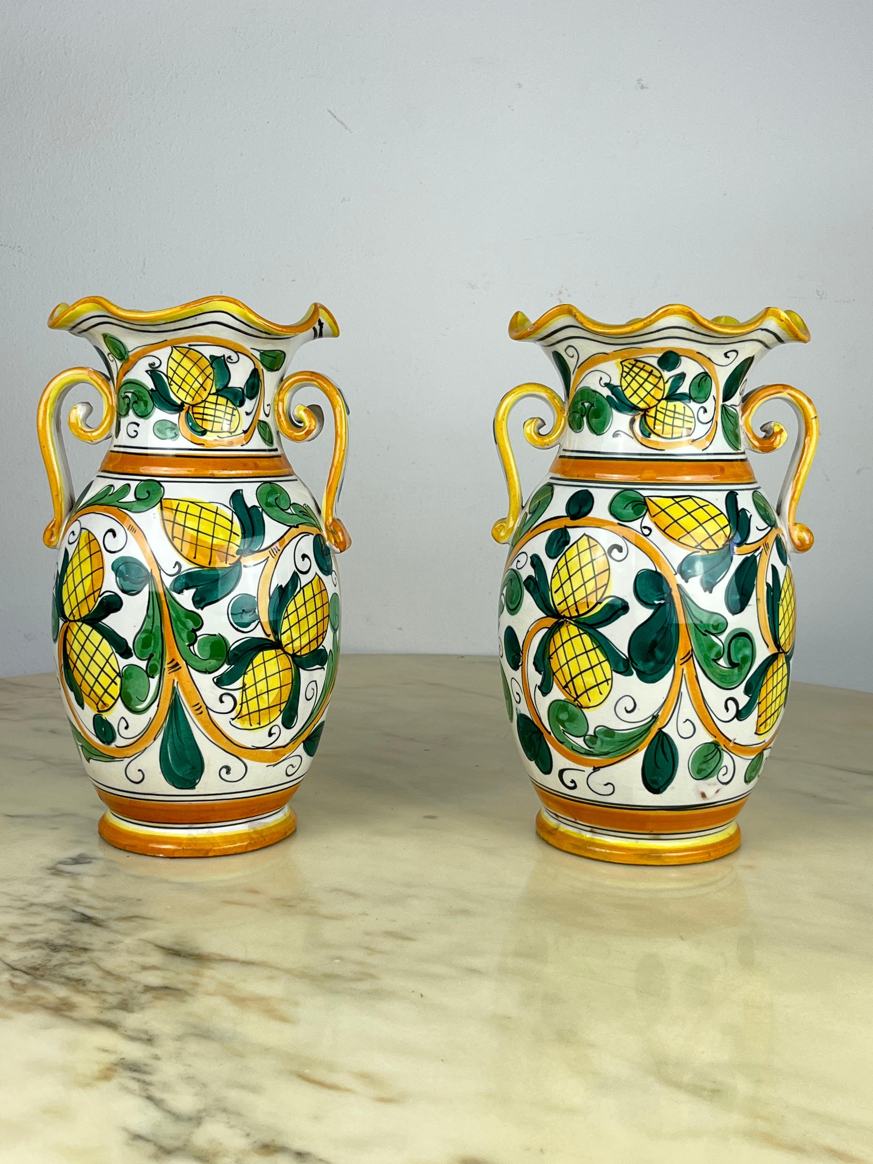Pair of Hand-Painted and Hand-Crafted  Amphorae Caltagirone, Italy, 1980s For Sale 3