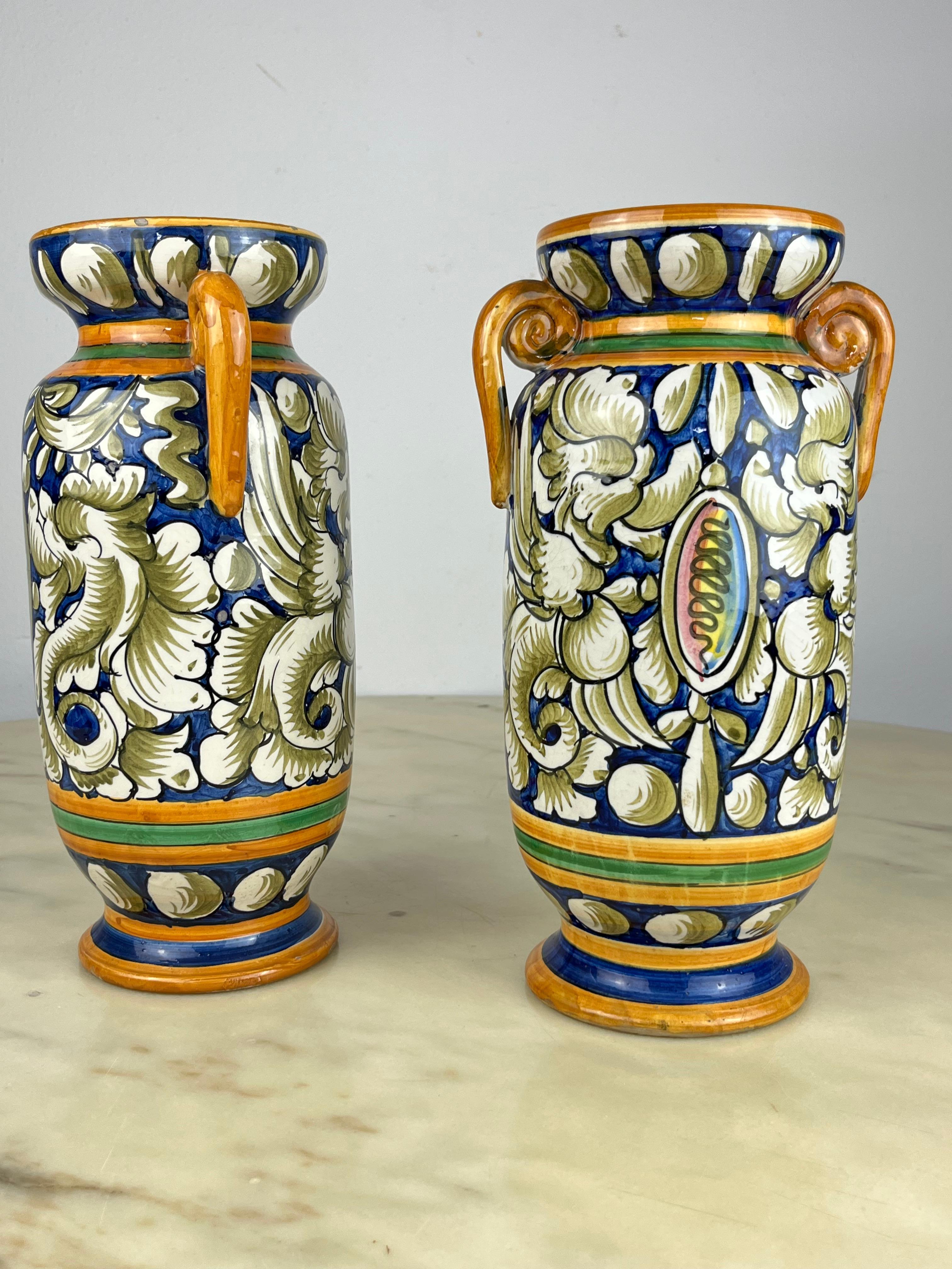 Pair of hand-painted and hand-crafted ceramic amphorae Caltagirone, Italy, 1980s
Purchased by my grandparents, they are 30 cm high. Intact and in excellent condition.
