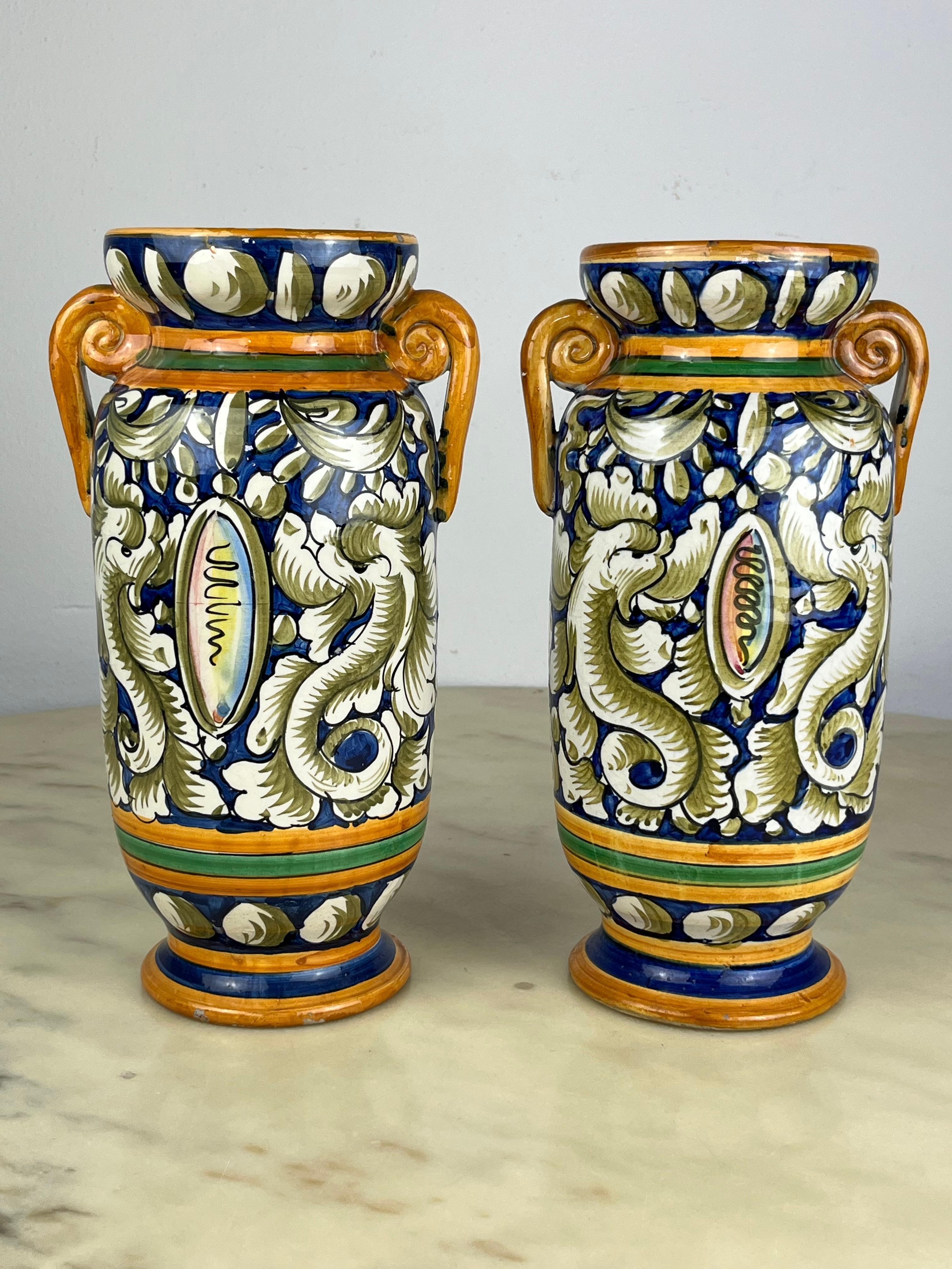 Pair of Hand-Painted and Hand-Crafted  Amphorae Caltagirone, Italy, 1980s For Sale 1