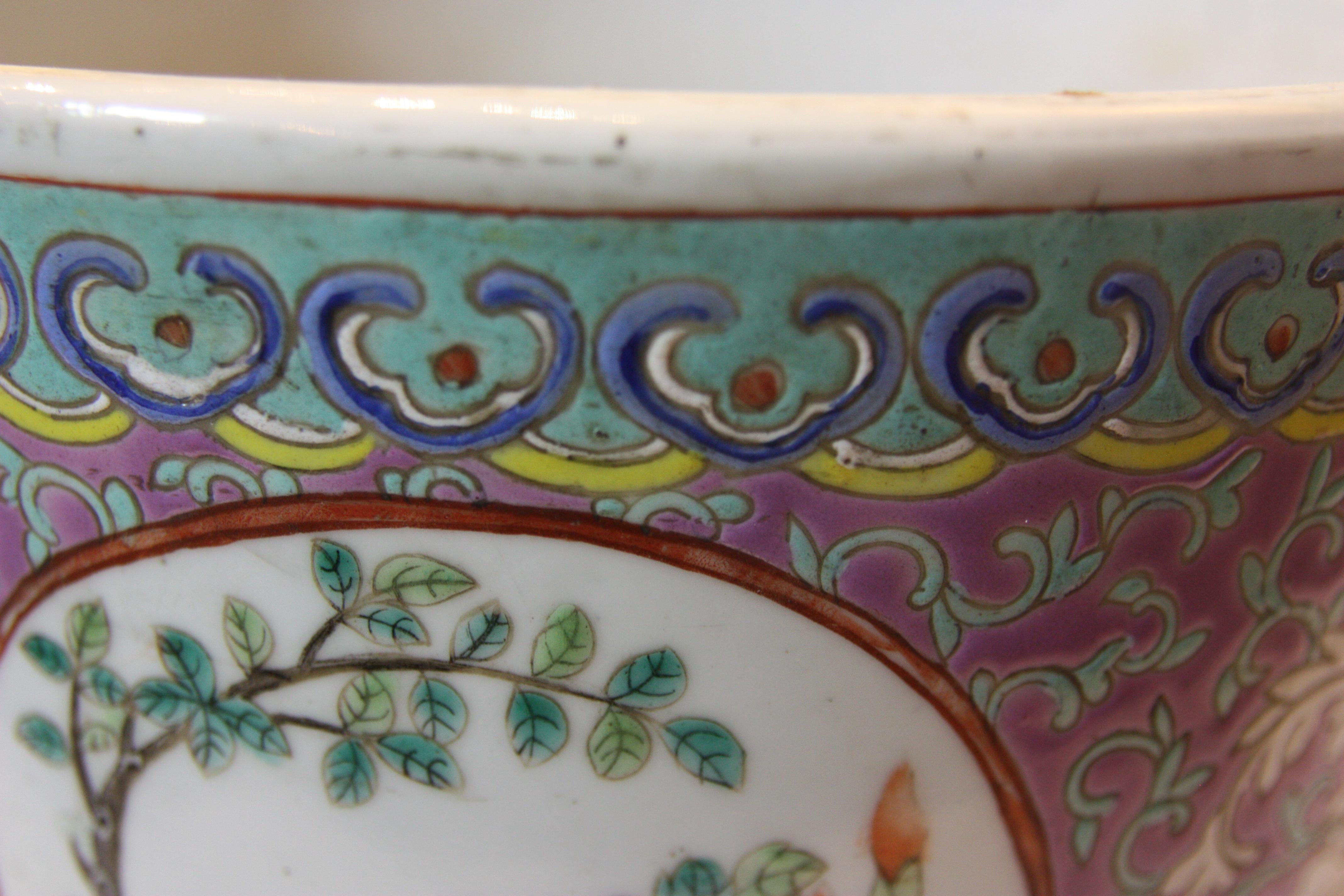 Pair of Hand-Painted Cachepot Jardinieres with Intricate Design In Good Condition For Sale In San Antonio, TX