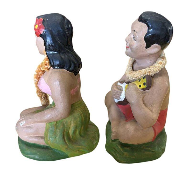 Pareja de Figuritas de Cerámica Pintadas a Mano Hula Girl & Ukele Boy Souvenir Japonés en venta