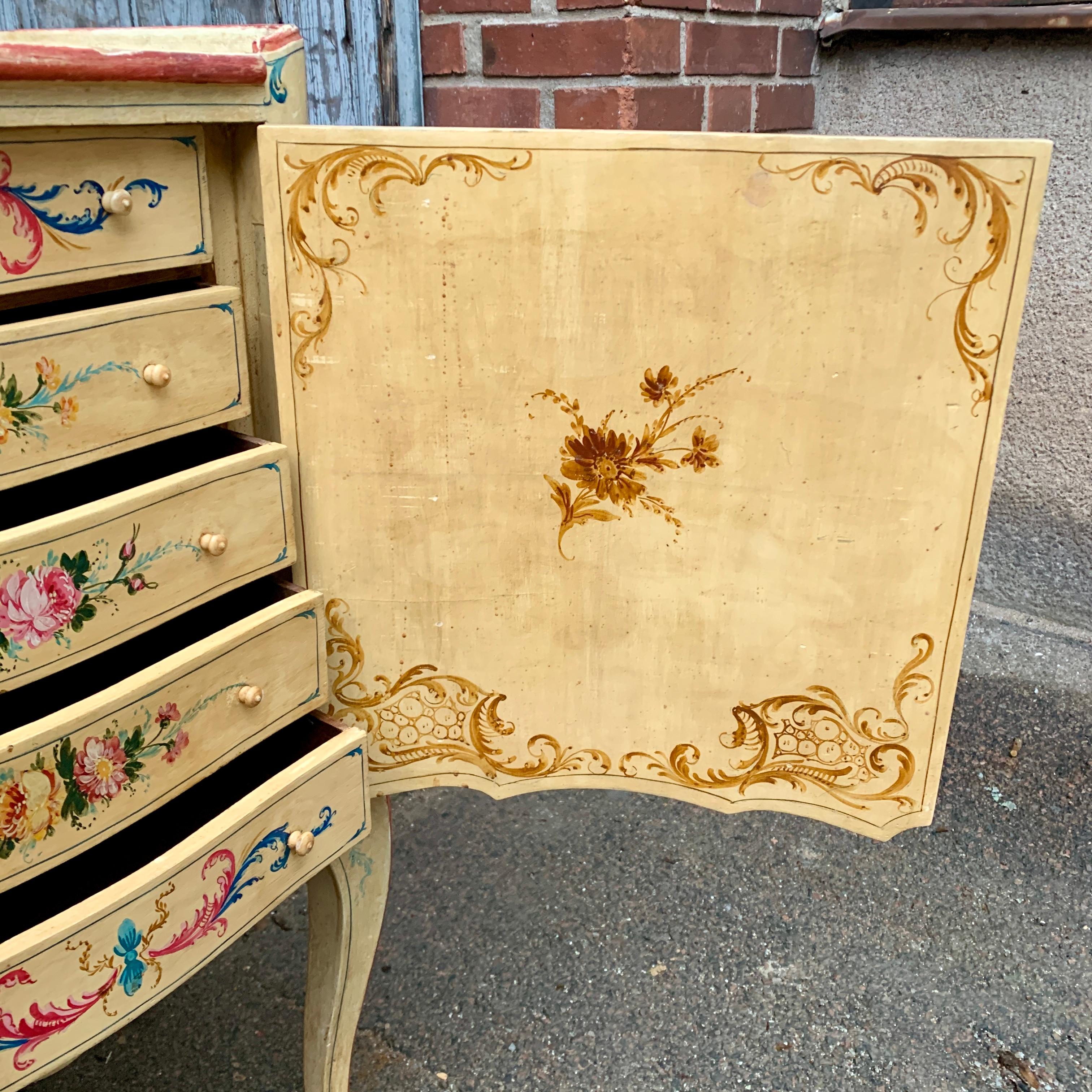 Pair of Hand Painted Italian Rococo Nightstands For Sale 7