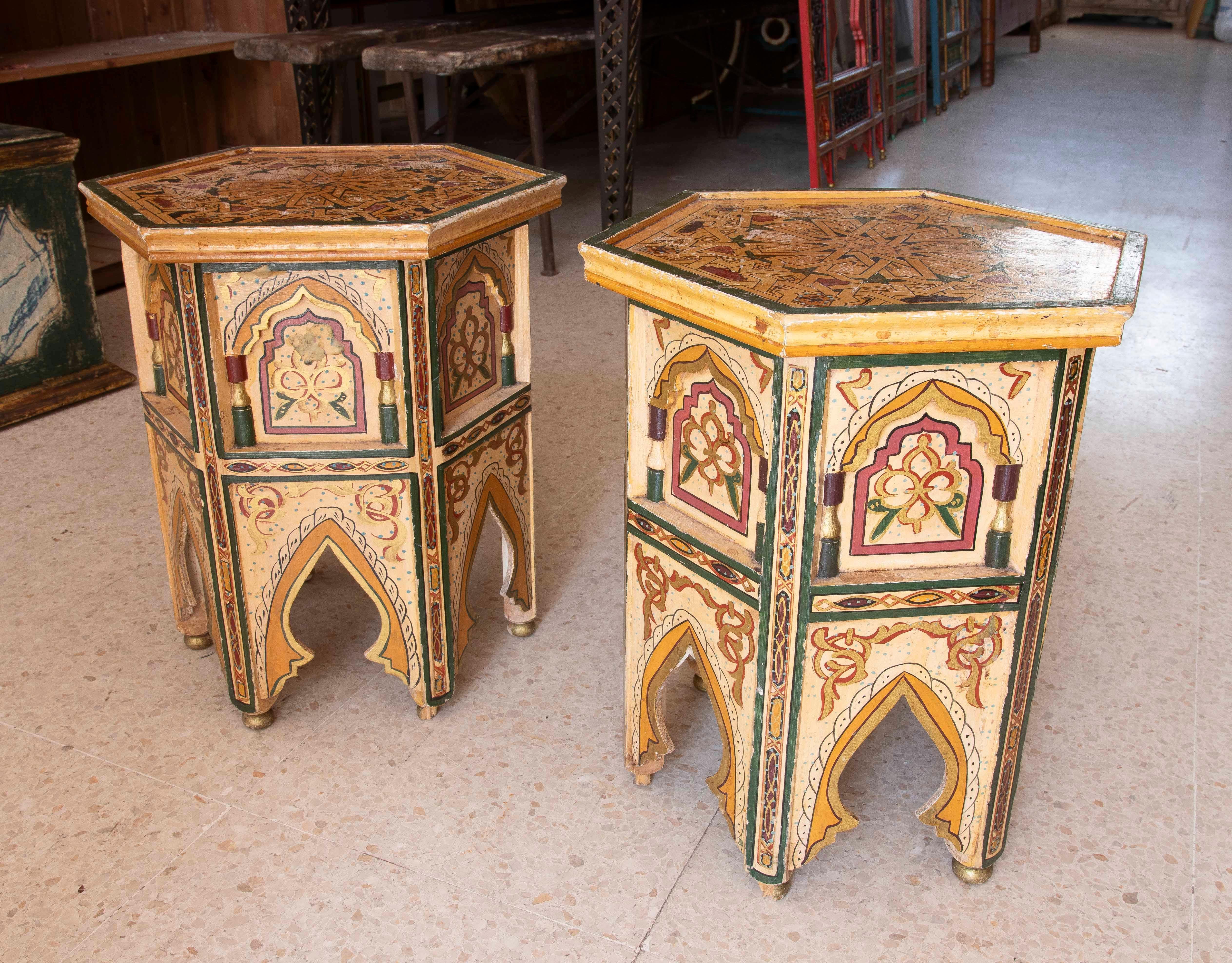 Pair of Hand-painted Moorish Style Wooden Coffee Tables in Ocher Tones In Good Condition In Marbella, ES