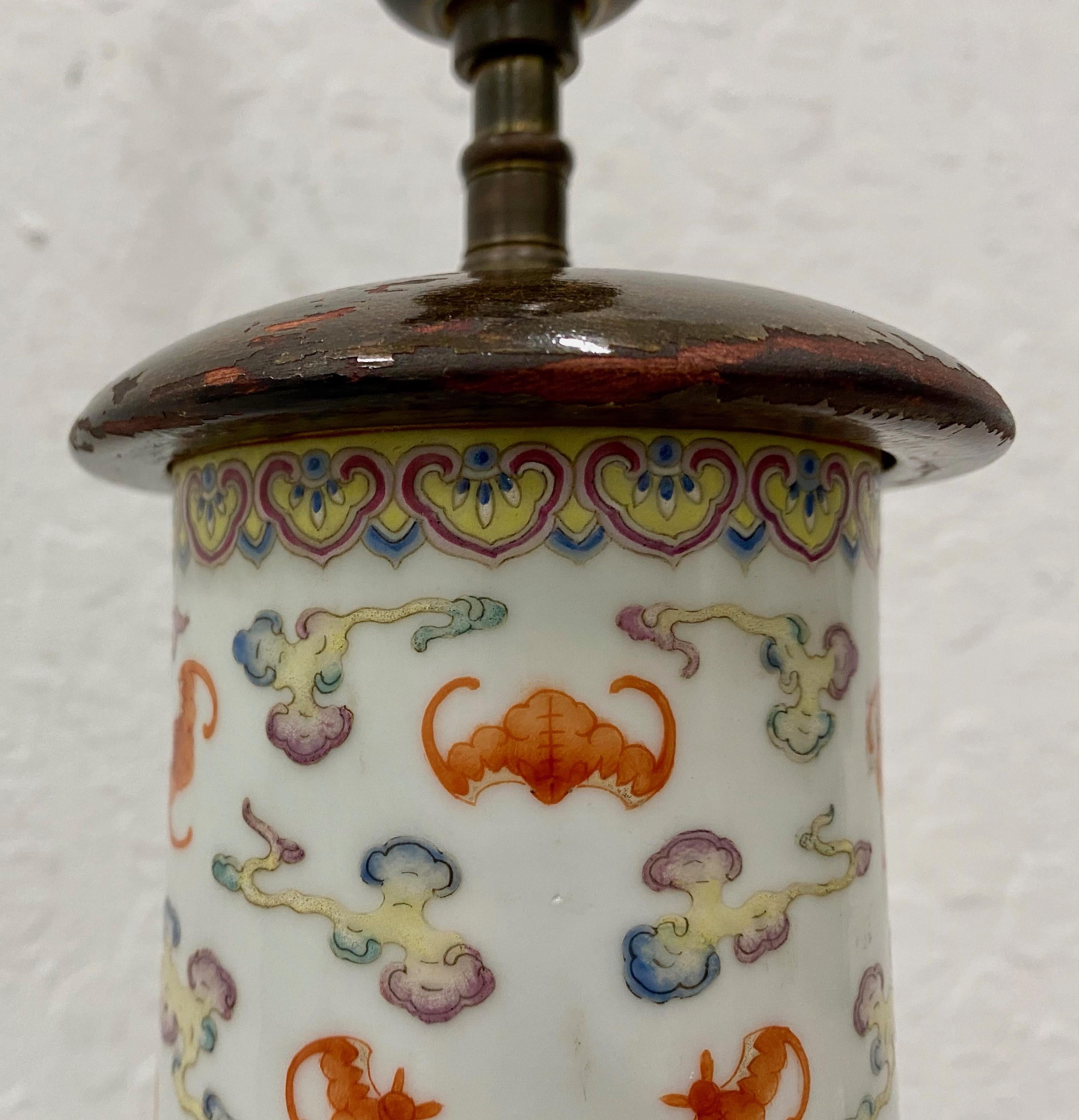 Pair of Hand Painted Qing Dynasty 100 Bats Porcelain Vase Table Lamps circa 1920 2