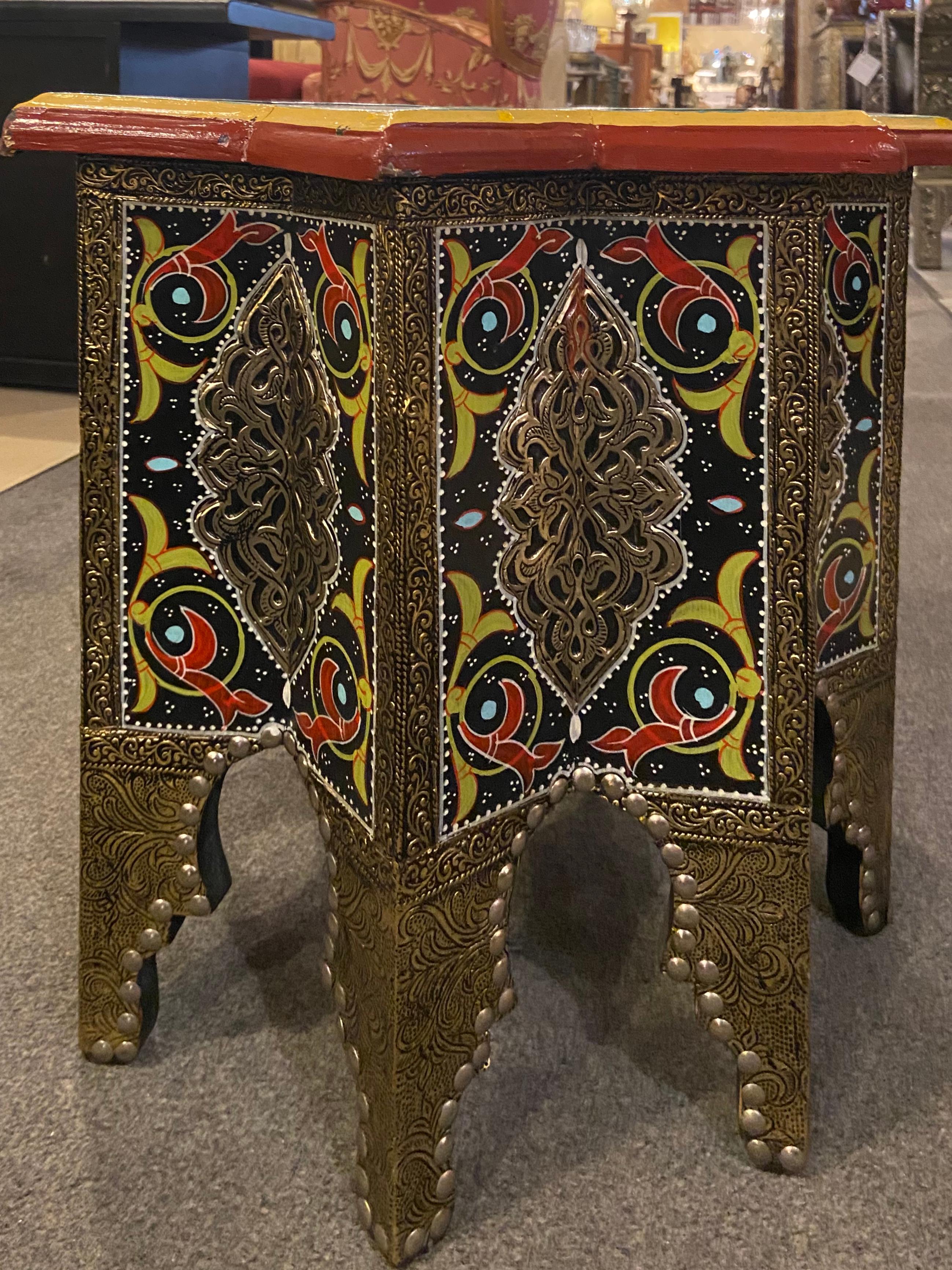 Pair of Hand Painted Star Shaped Black Brass Inlaid Moorish Side Tables 10