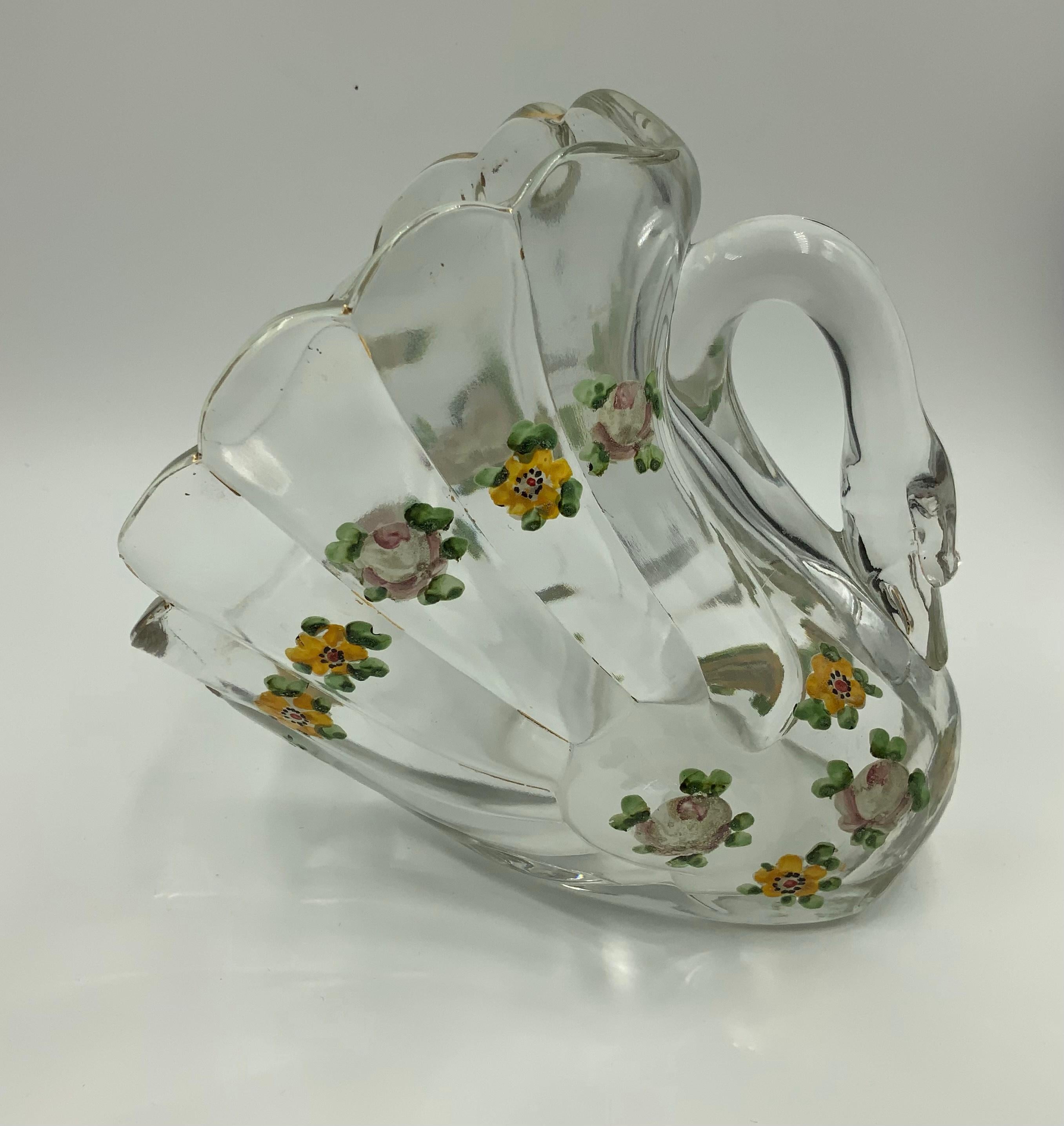 Pareja de jarrones de cristal de la Depresión pintados a mano con forma de cisne Jardineras Cestas para servir pan en venta 11