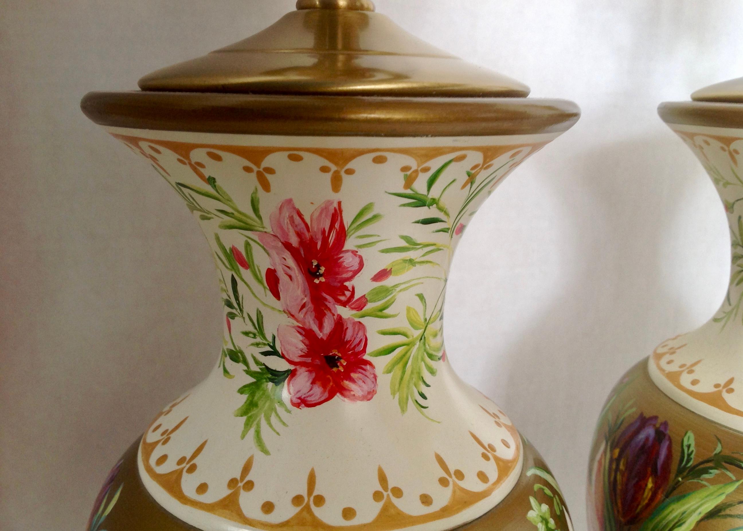Pair of Hand Painted Urns Mounted as Table Lamps For Sale 7