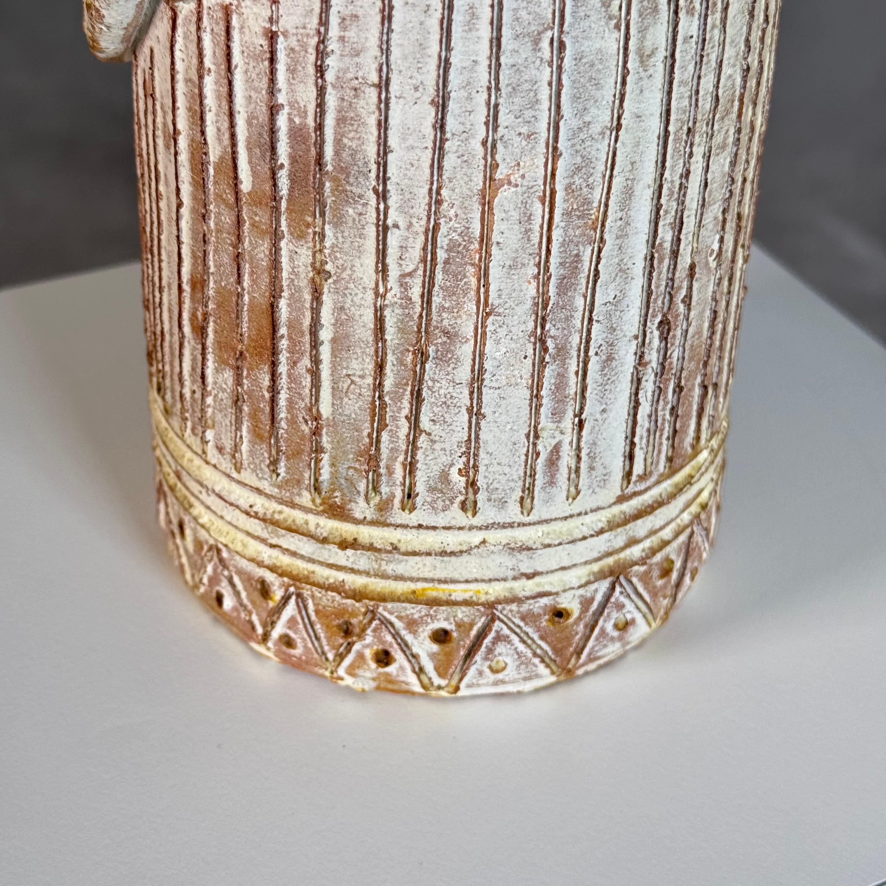 Mid-20th Century Pair of hand-sculpted terracotta figures by ceramic artist Saverio Farci, 1960s For Sale