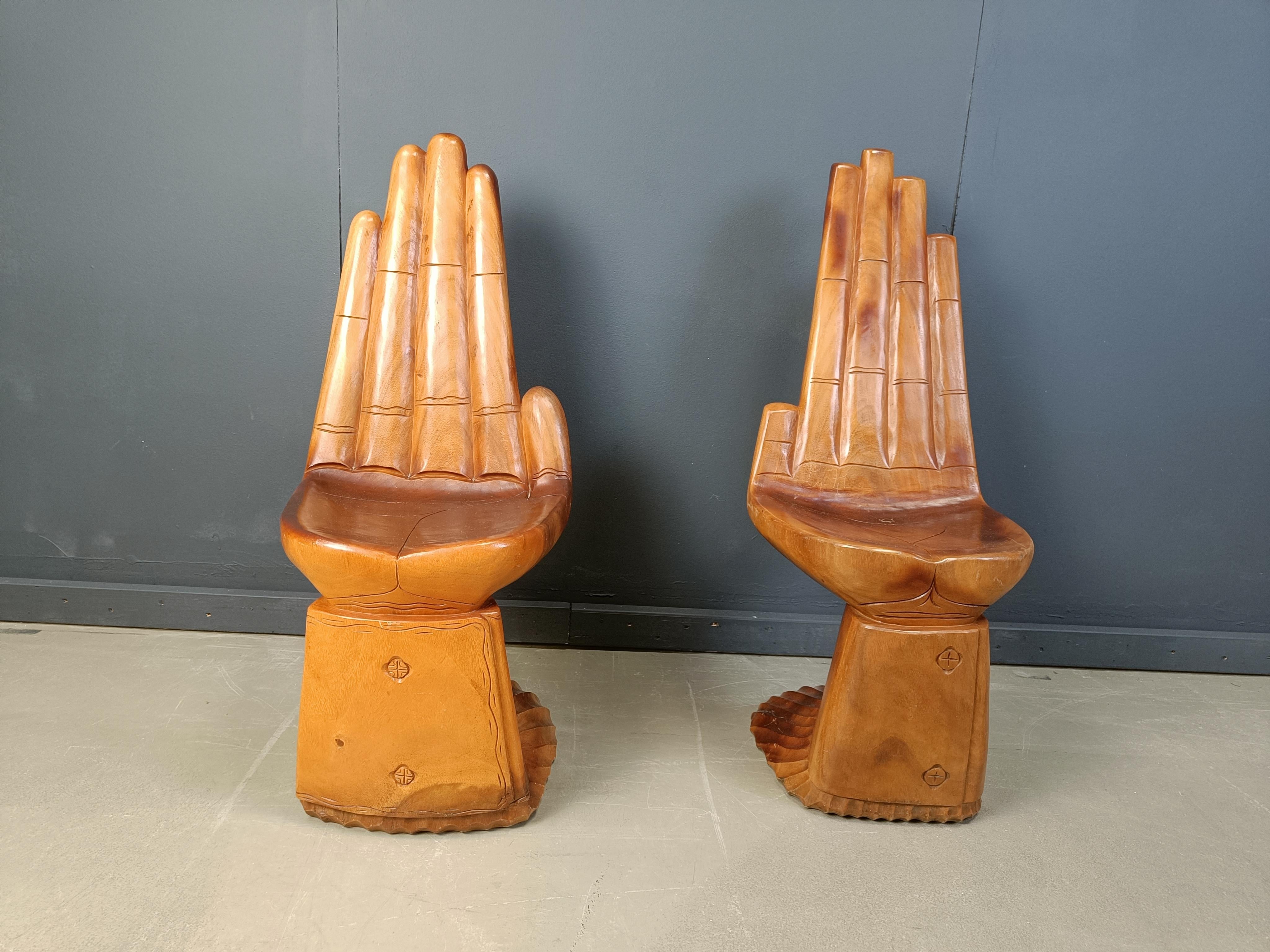Coppia di sedie in teak sagomate a mano, anni '70 in vendita 3