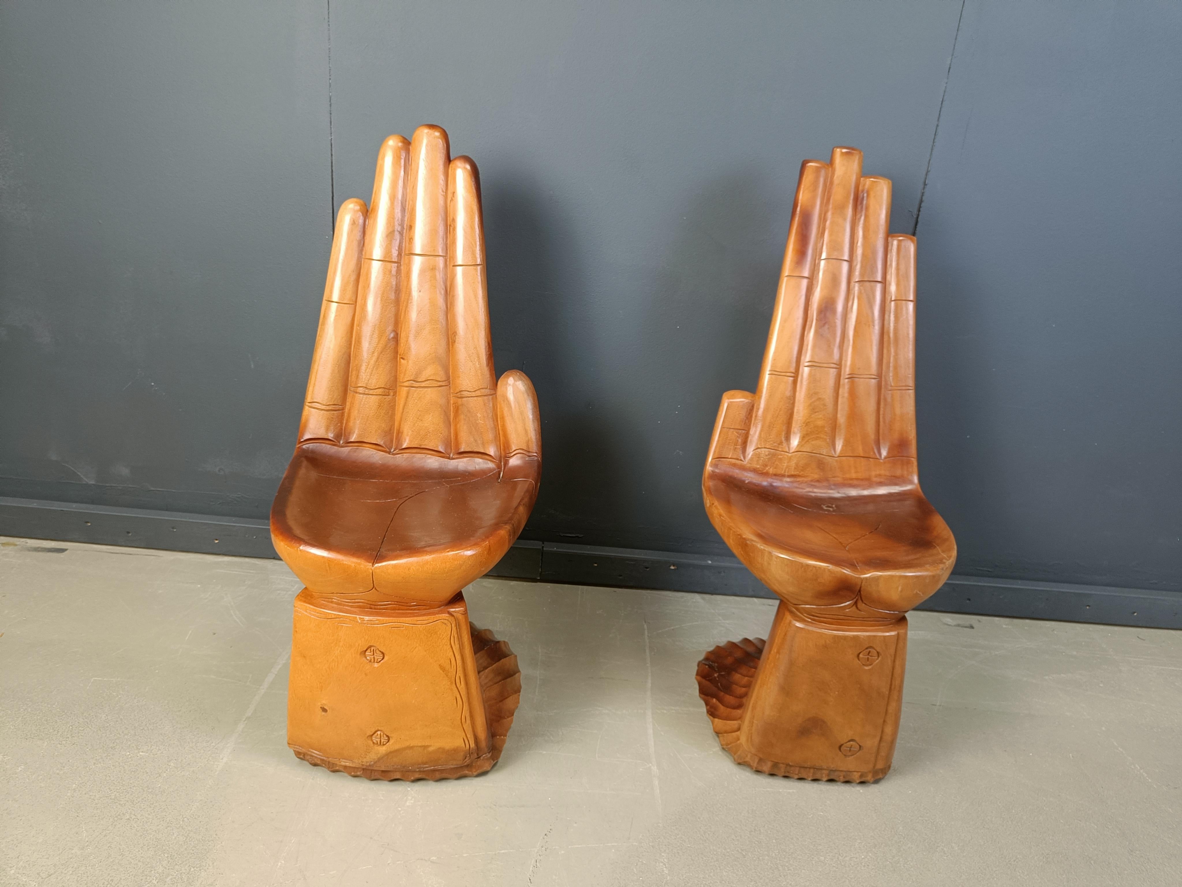Coppia di sedie in teak sagomate a mano, anni '70 in vendita 4