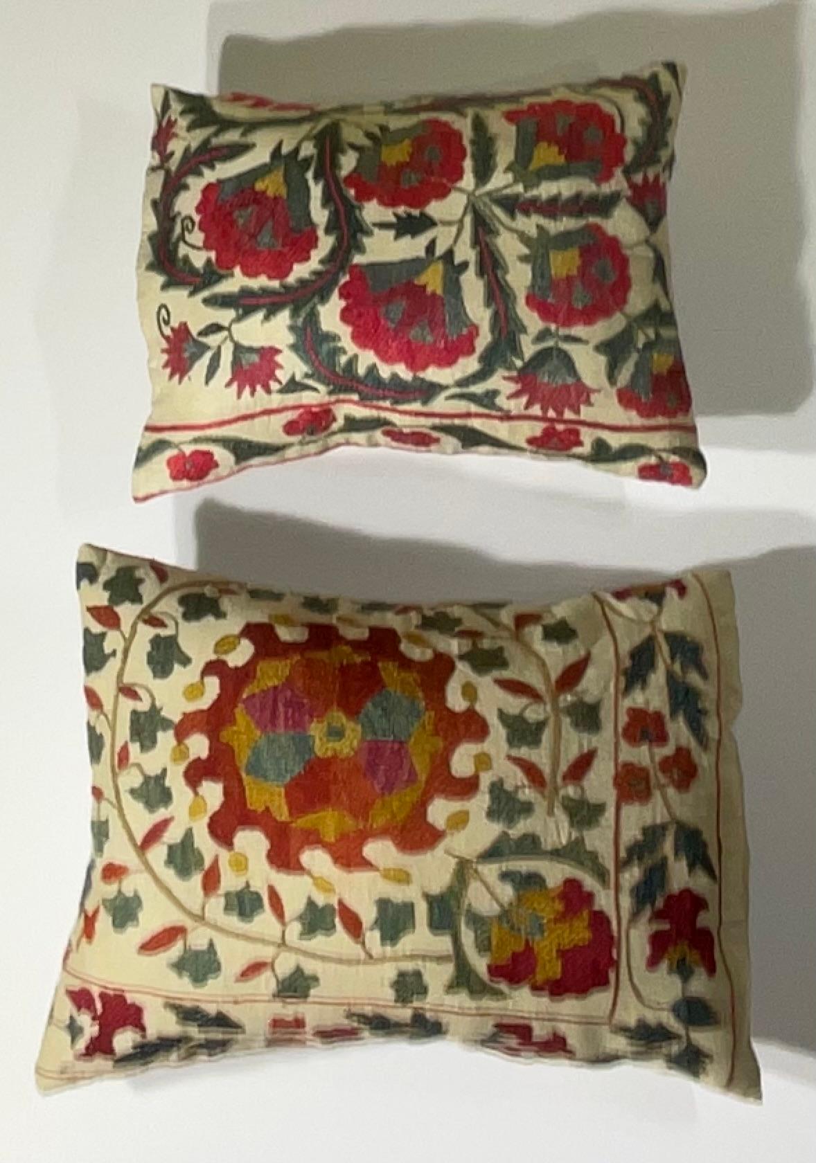 Pair Of Hand Silk Embroidery Suzani Pillows For Sale 1