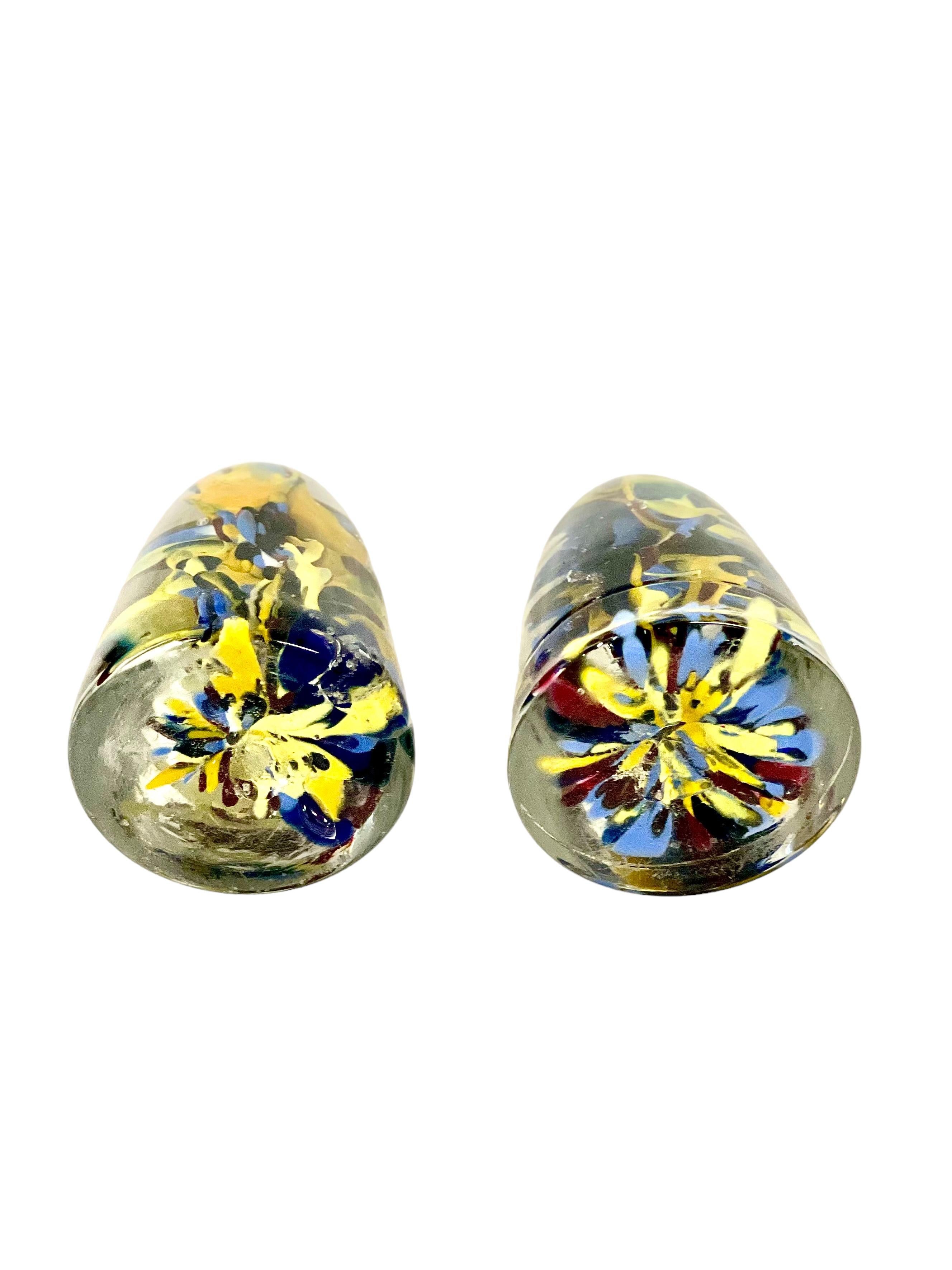 Pair of 19th Century Handblown Crystal Shell Paperweights For Sale 2
