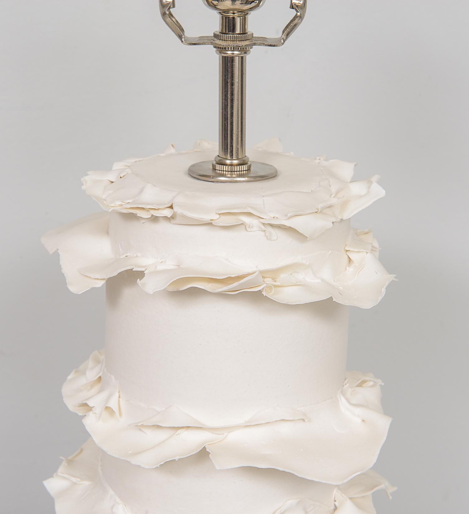 Pair of French Bespoke Porcelain Swirl Lamps In New Condition For Sale In New York, NY