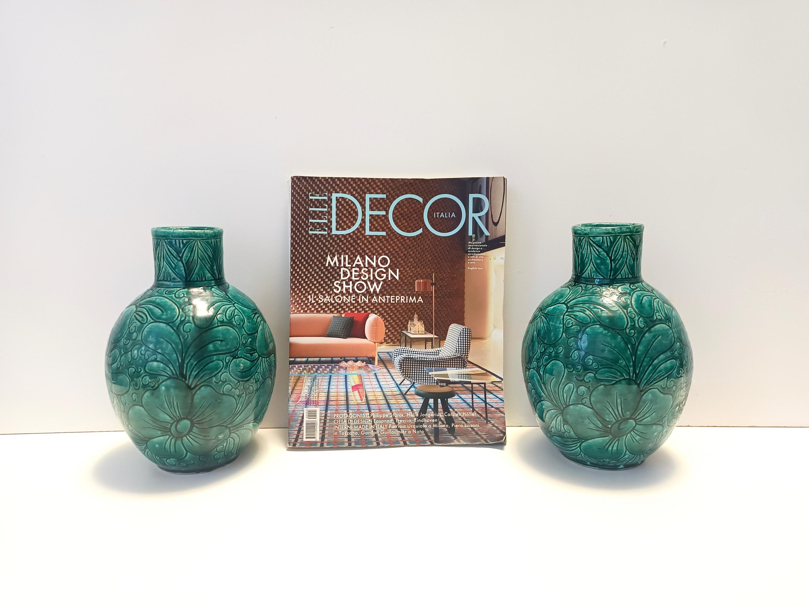 Made in Italy, anni '60-'70. 
Questi meravigliosi vasi sono in ceramica modellata, decorata e smaltata a mano. 
Sono vintage, quindi potrebbero presentare lievi tracce d'uso, ma possono essere considerati in ottime condizioni originali e pronti a