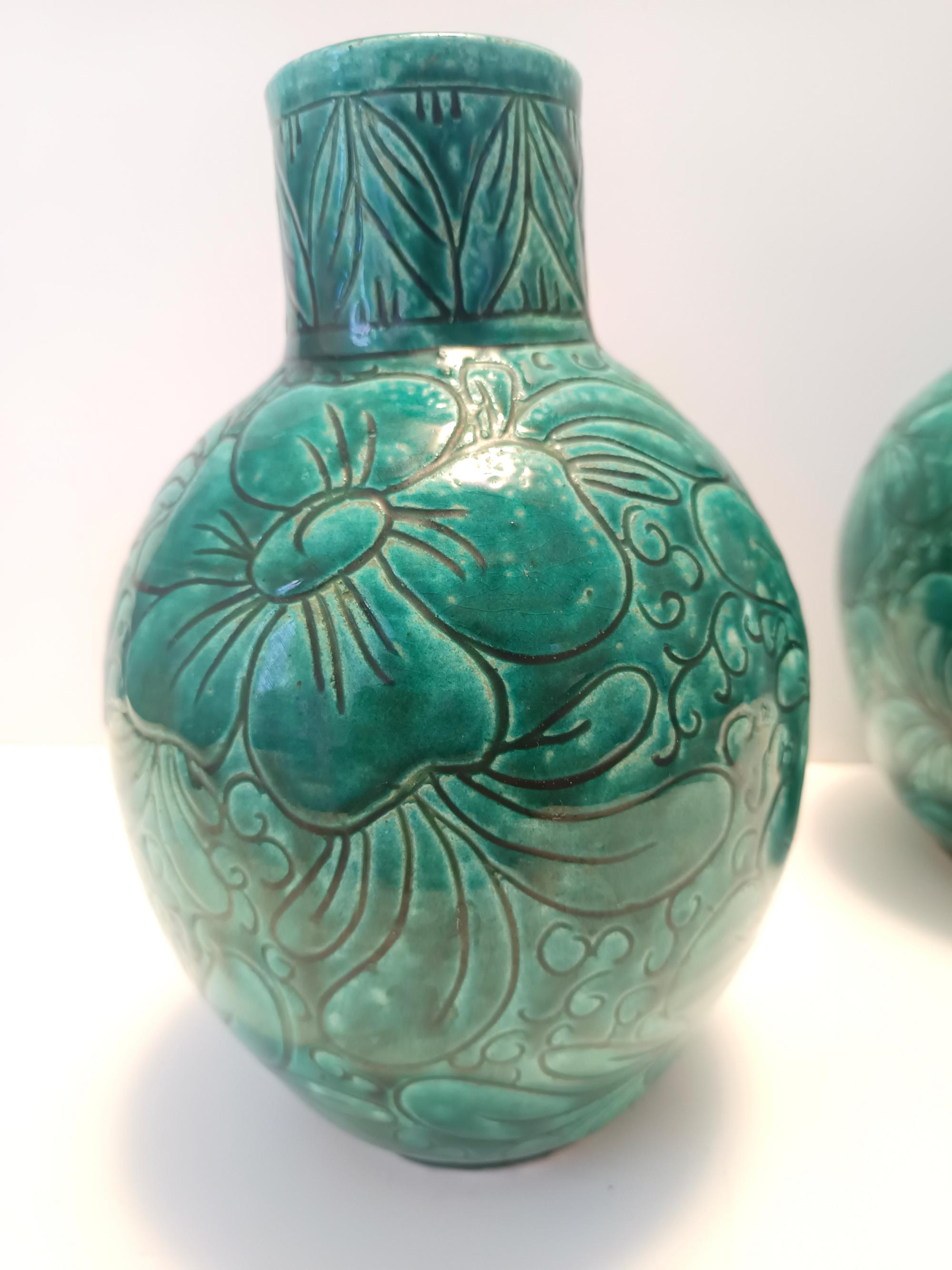 Ceramica Coppia di vasi in ceramica verde realizzati a mano da Fanciullacci, Italia in vendita