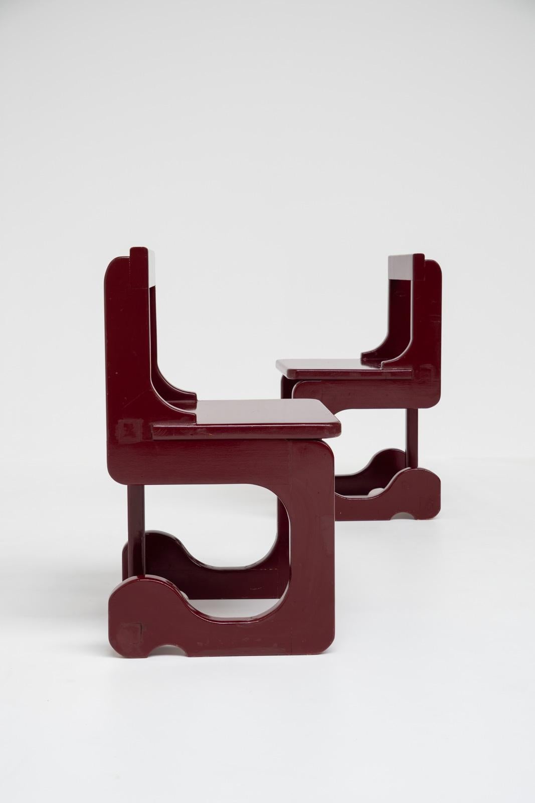Pair of Handcrafted Maroon Chairs, Italy, 1970s 1