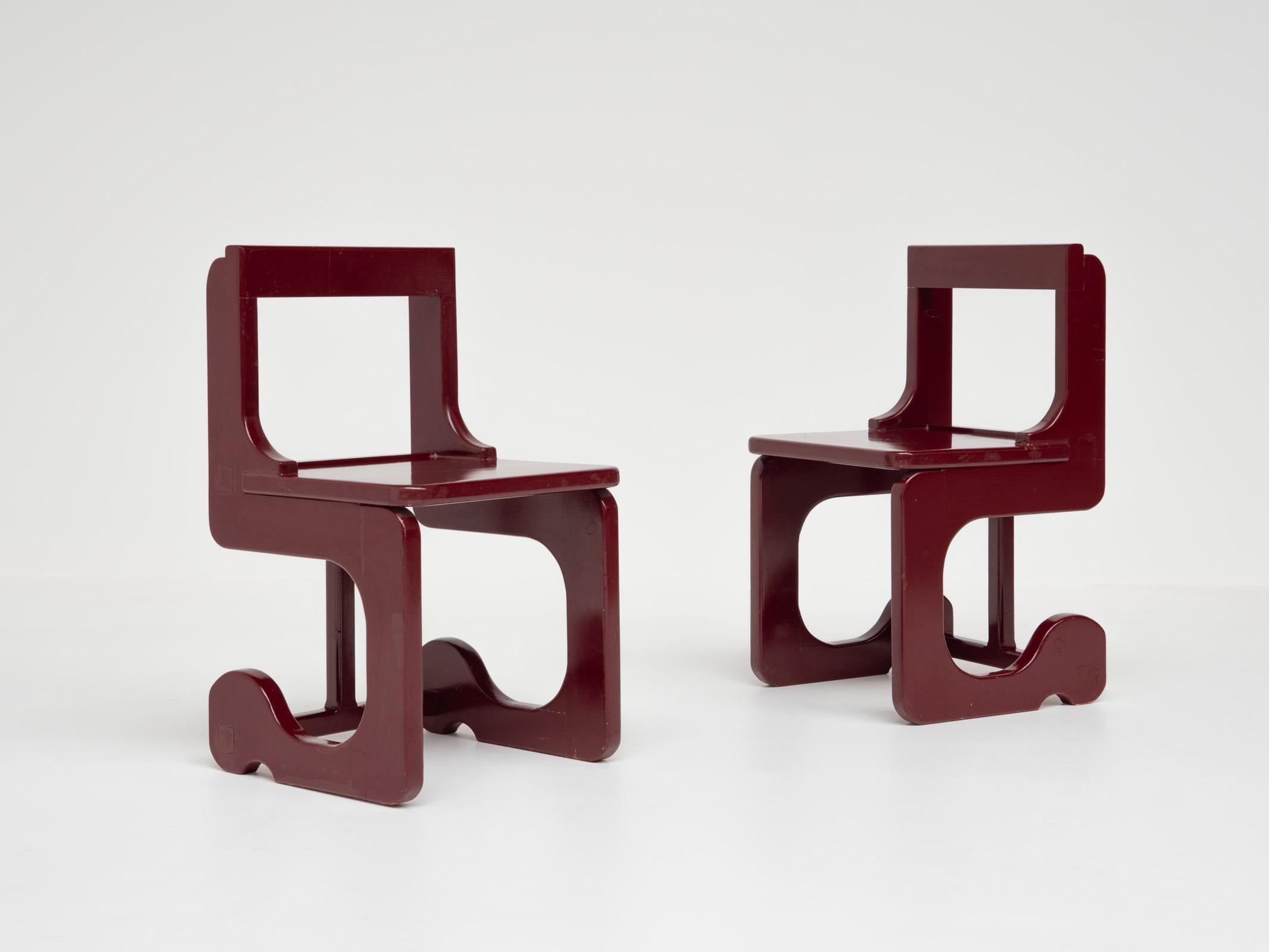 Pair of Handcrafted Maroon Chairs, Italy, 1970s 2