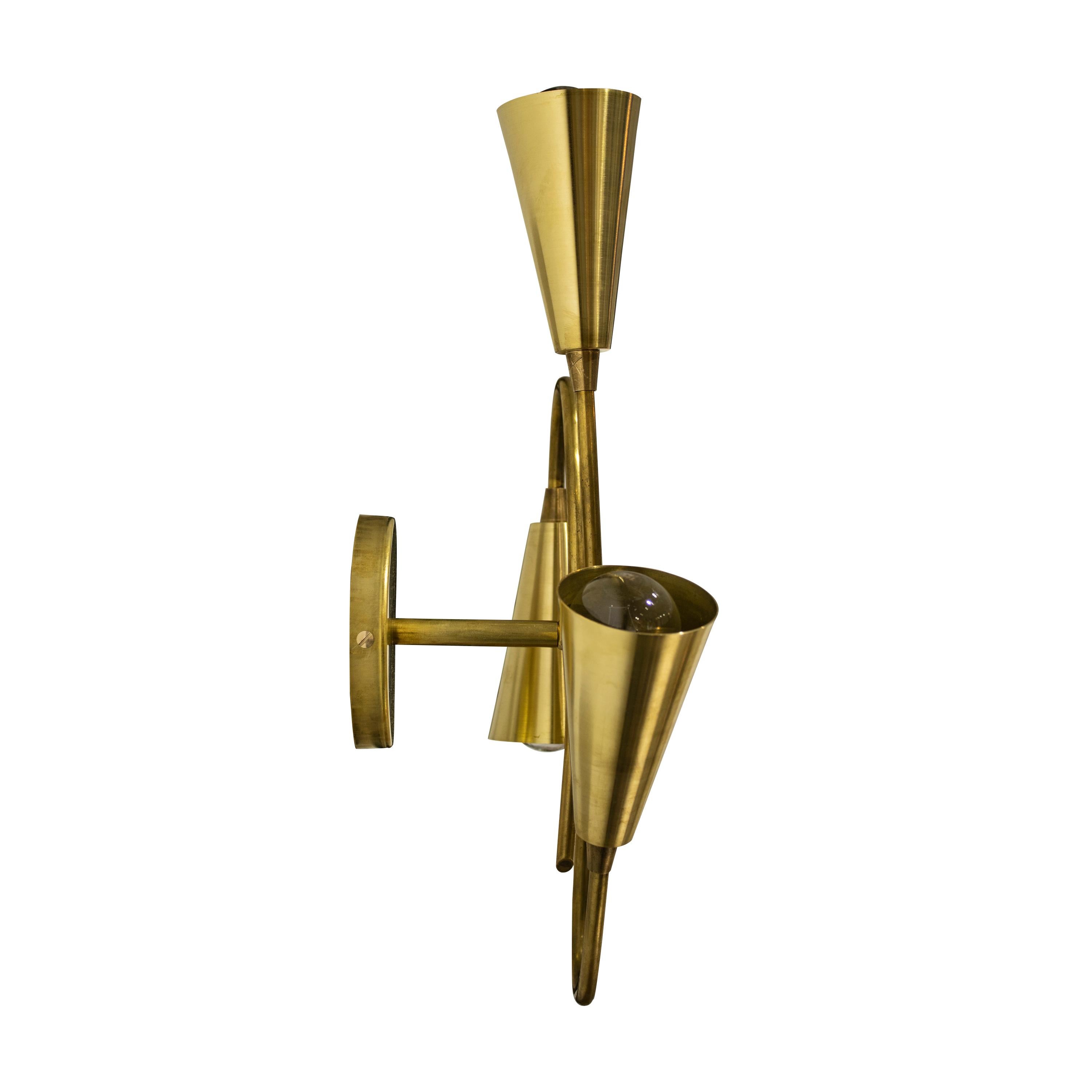 Pair of Handcrafted  Mid-Century Modern Italian Brass Sconces, Italy, 1960 In Good Condition In Madrid, ES