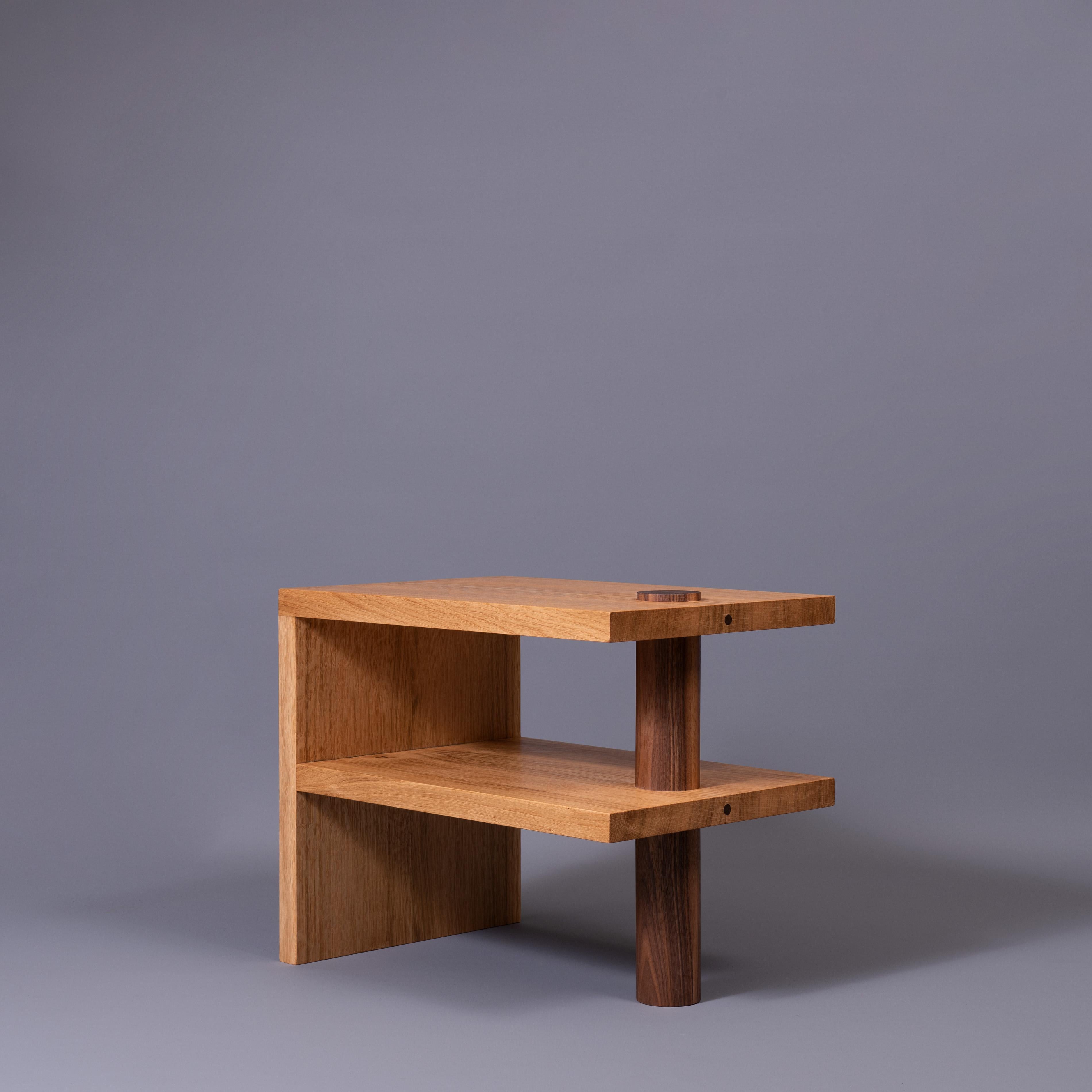 Pair of Handcrafted Oak & Walnut Night Stands In New Condition For Sale In London, GB