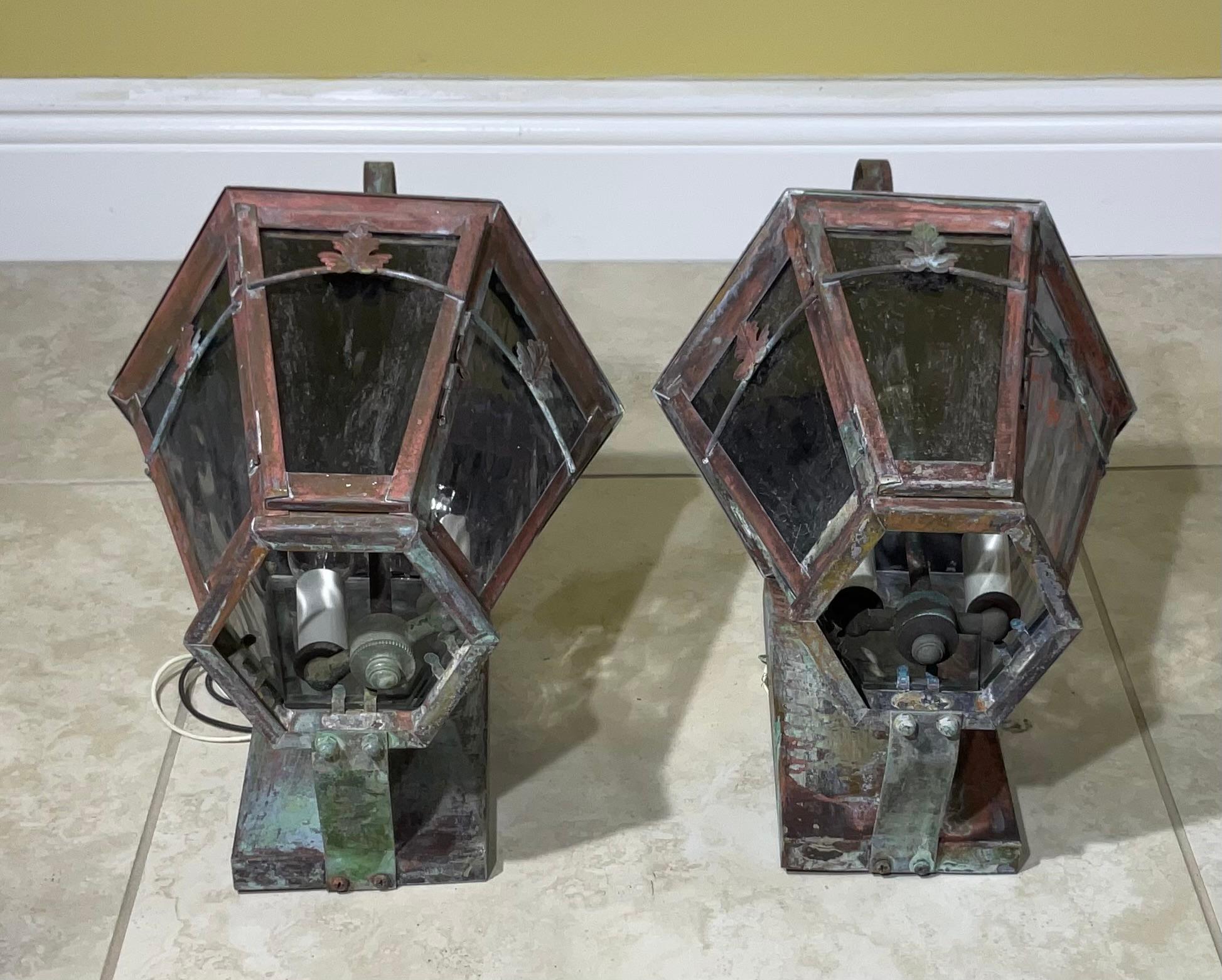 Pair of Handcrafted Solid Brass Vintage Wall Lantern For Sale 6