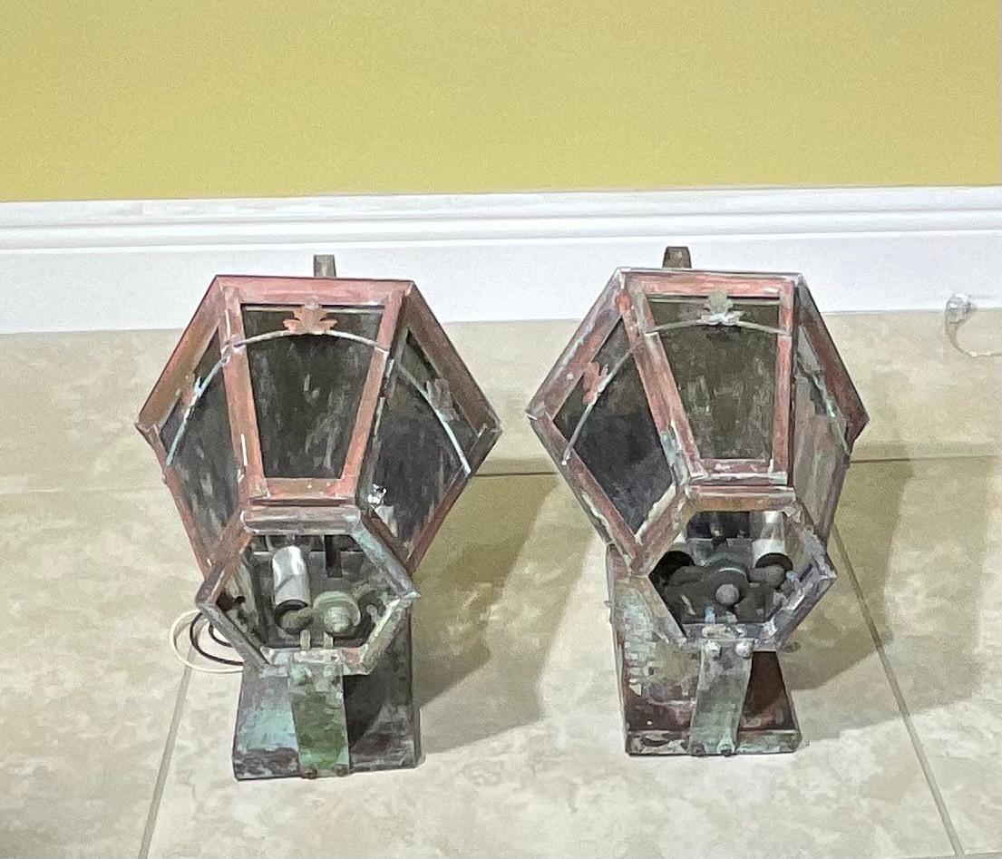 Pair of Handcrafted Solid Brass Vintage Wall Lantern For Sale 7