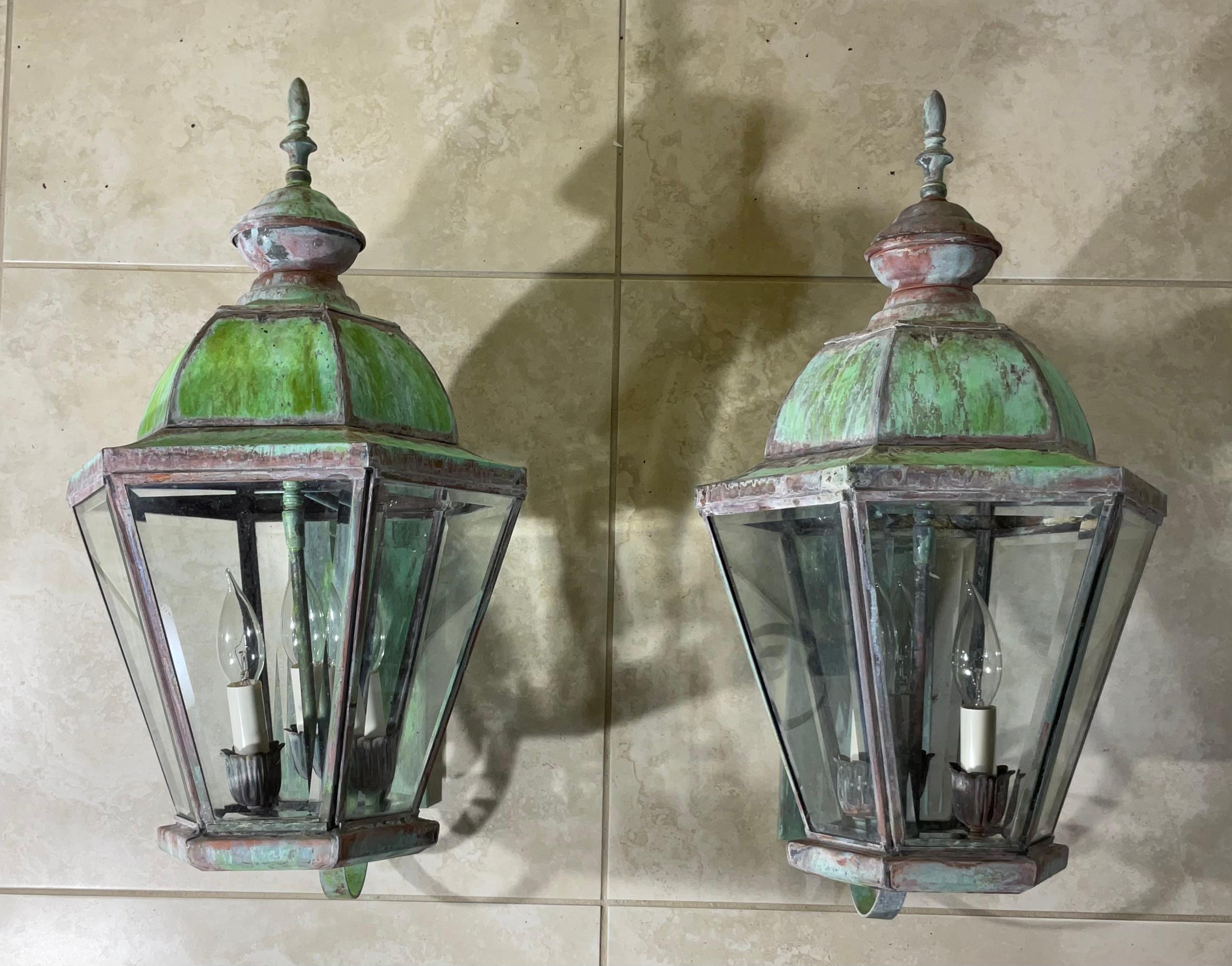 Pair of Handcrafted Solid Brass Vintage Wall Lantern For Sale 8