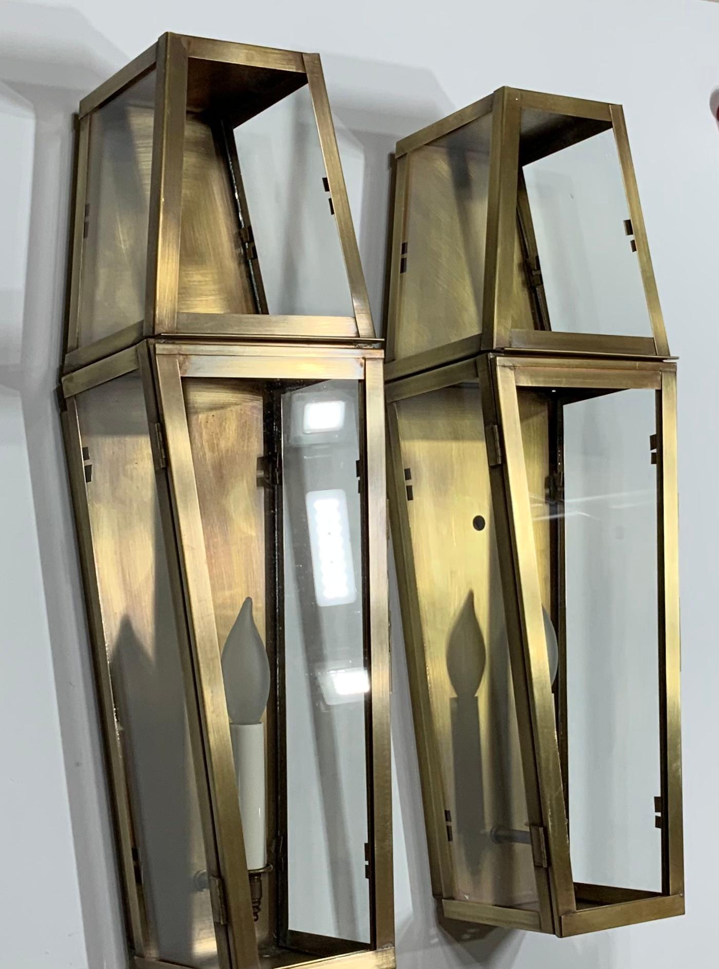 Pair of Handcrafted Wall-Mounted Brass Lantern In Good Condition For Sale In Delray Beach, FL